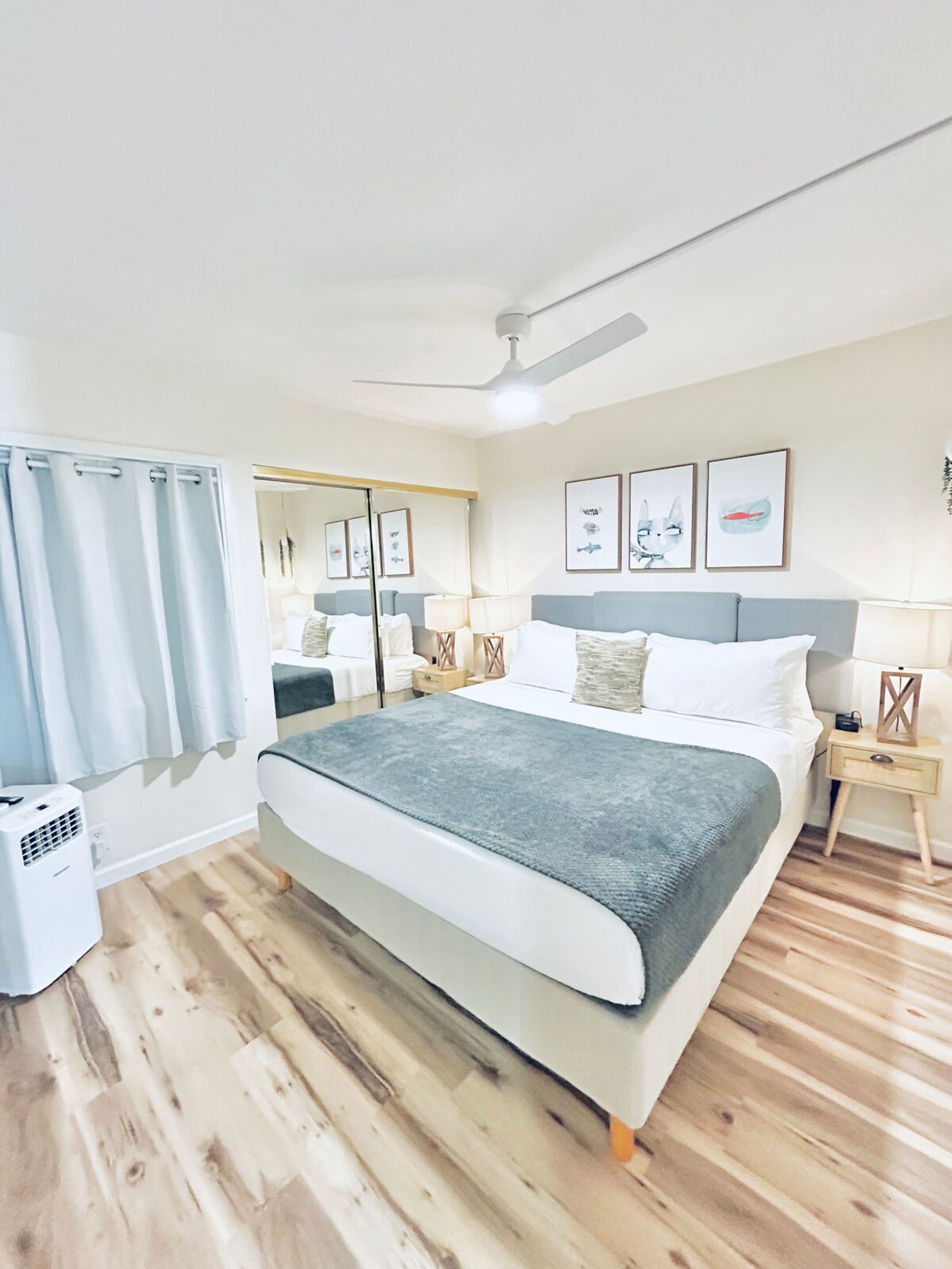1 minute to Beach & Downtown Remodeled XL Apt - Photo 32