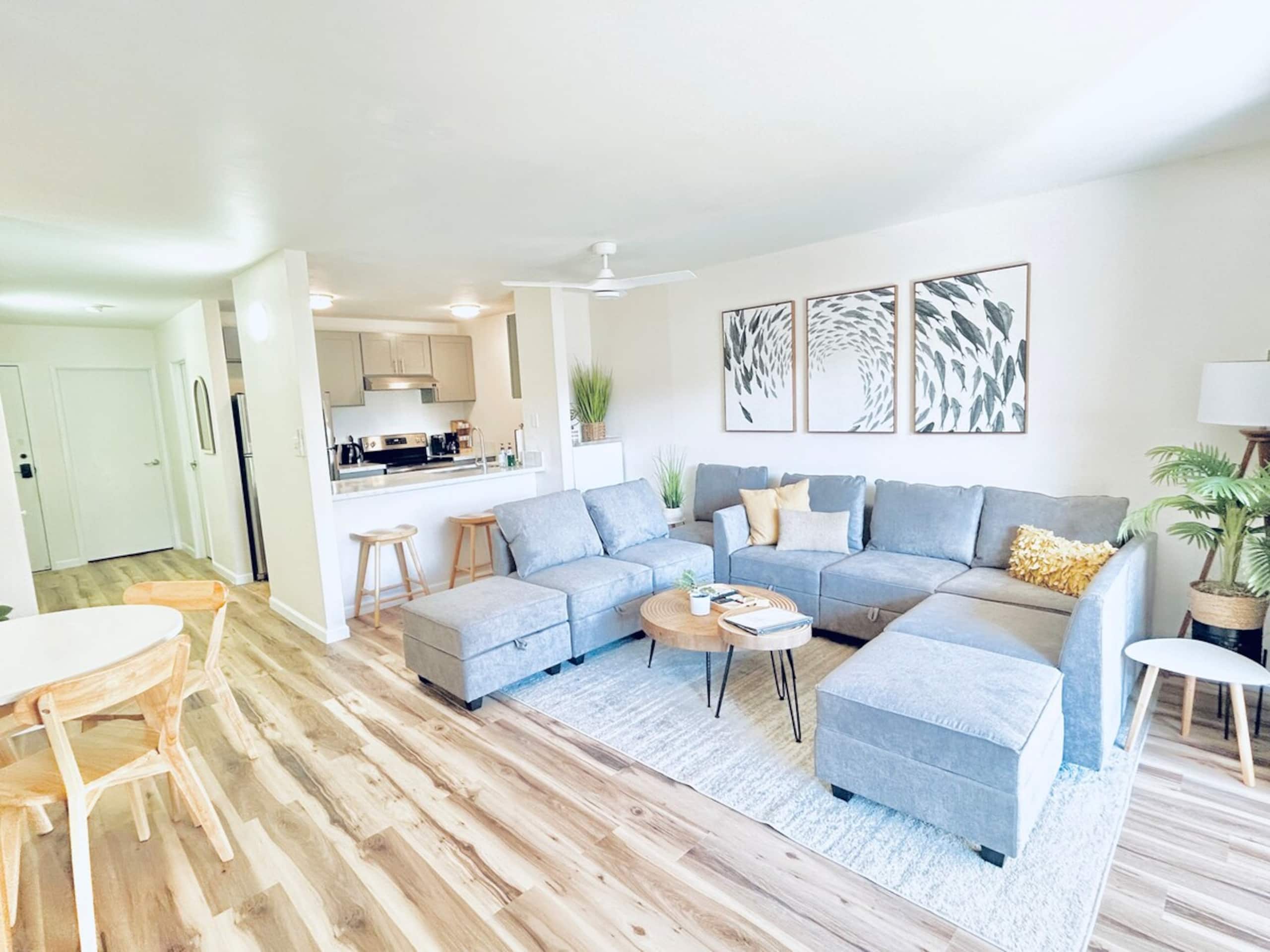 1 minute to Beach & Downtown Remodeled XL Apt - Photo 1