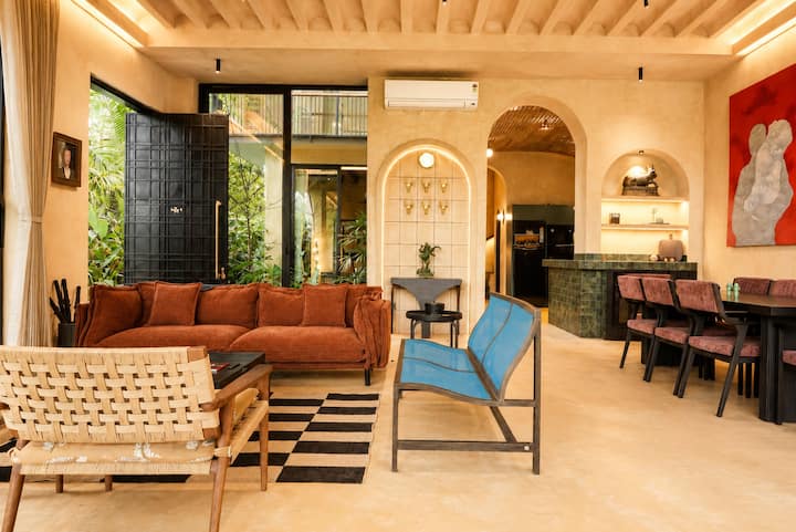 Living room image 1