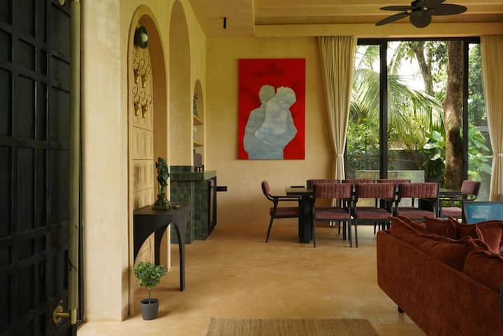 Living room image 4