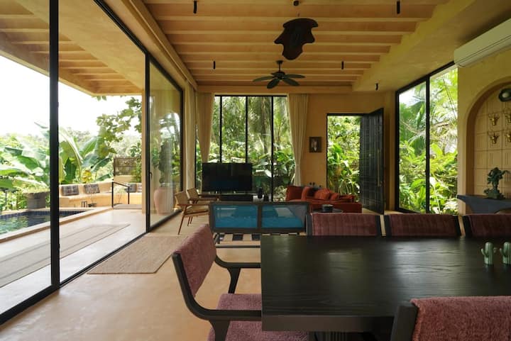 Living room image 3