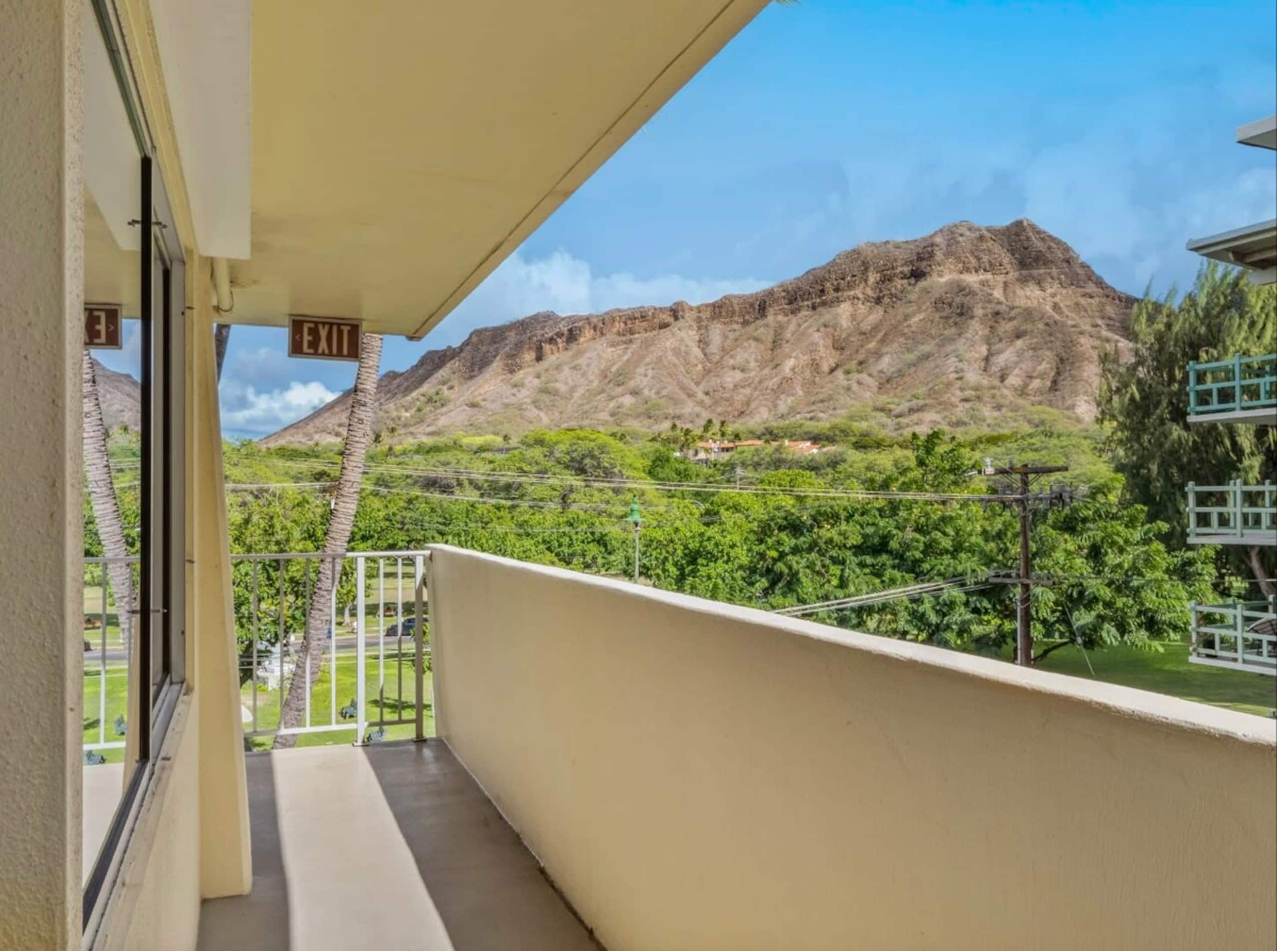 Marbella Lane -Coastal retreat near Diamond Head - Photo 11