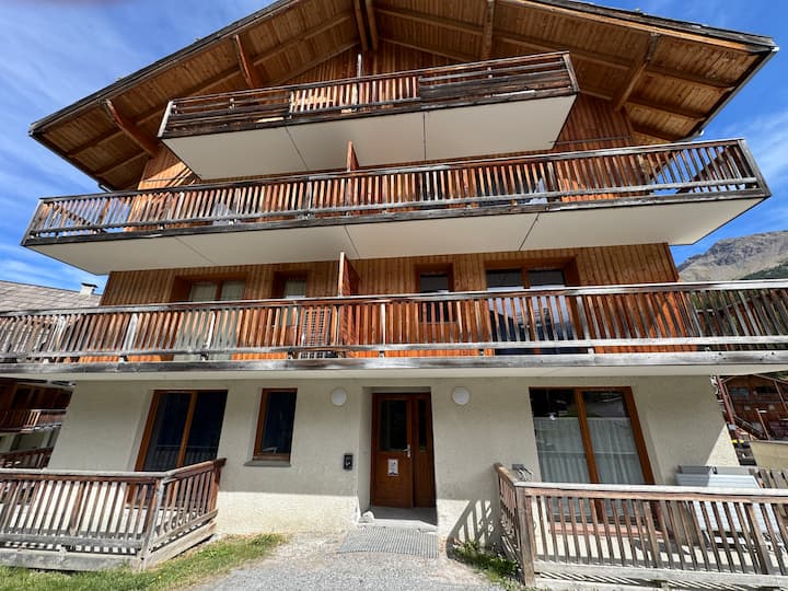 Appartement Les Orres 1800 Avec Piscine Et Jacuzzi - Les Orres