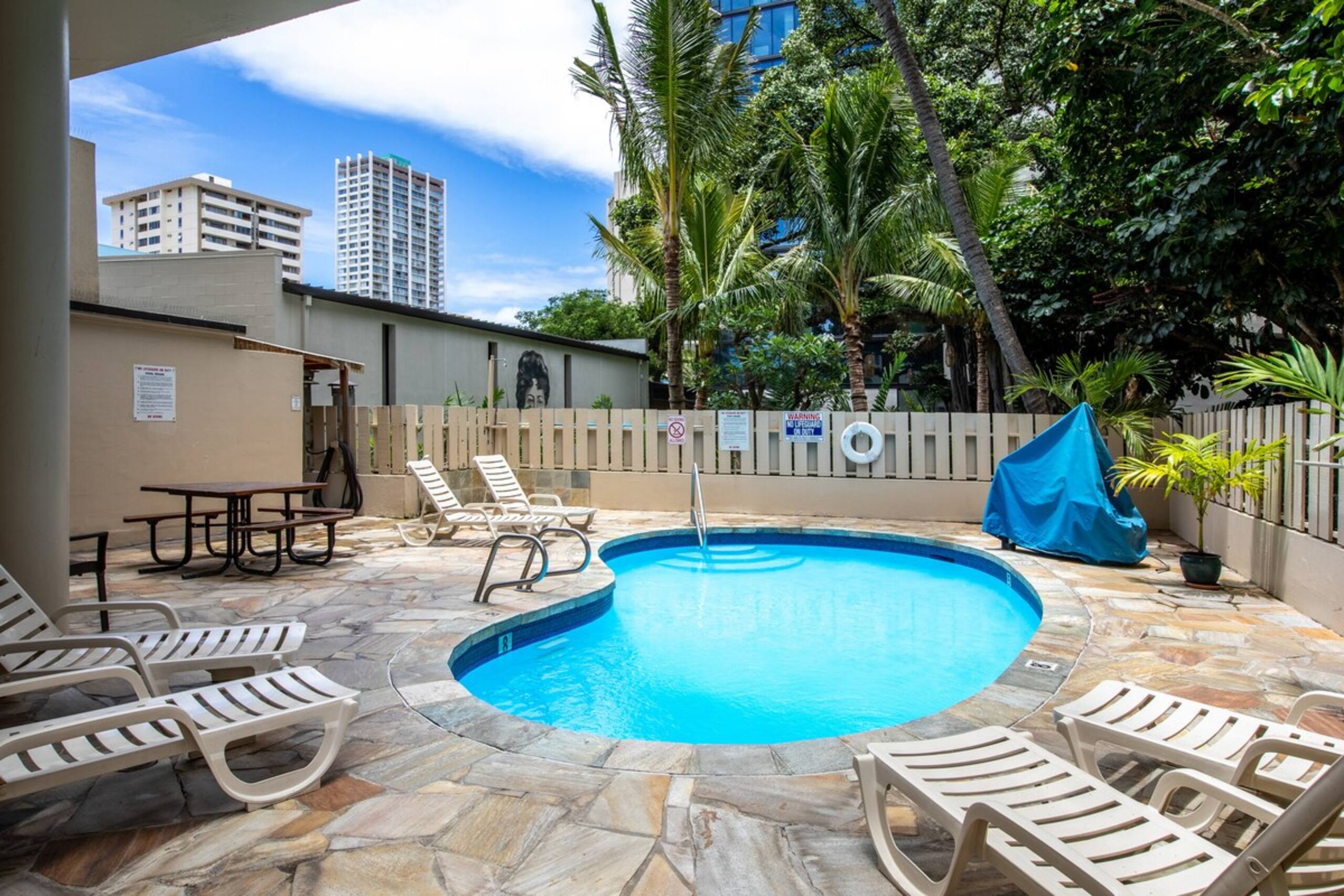Penthouse 16th F near Waikiki Center with Lanai - Photo 42