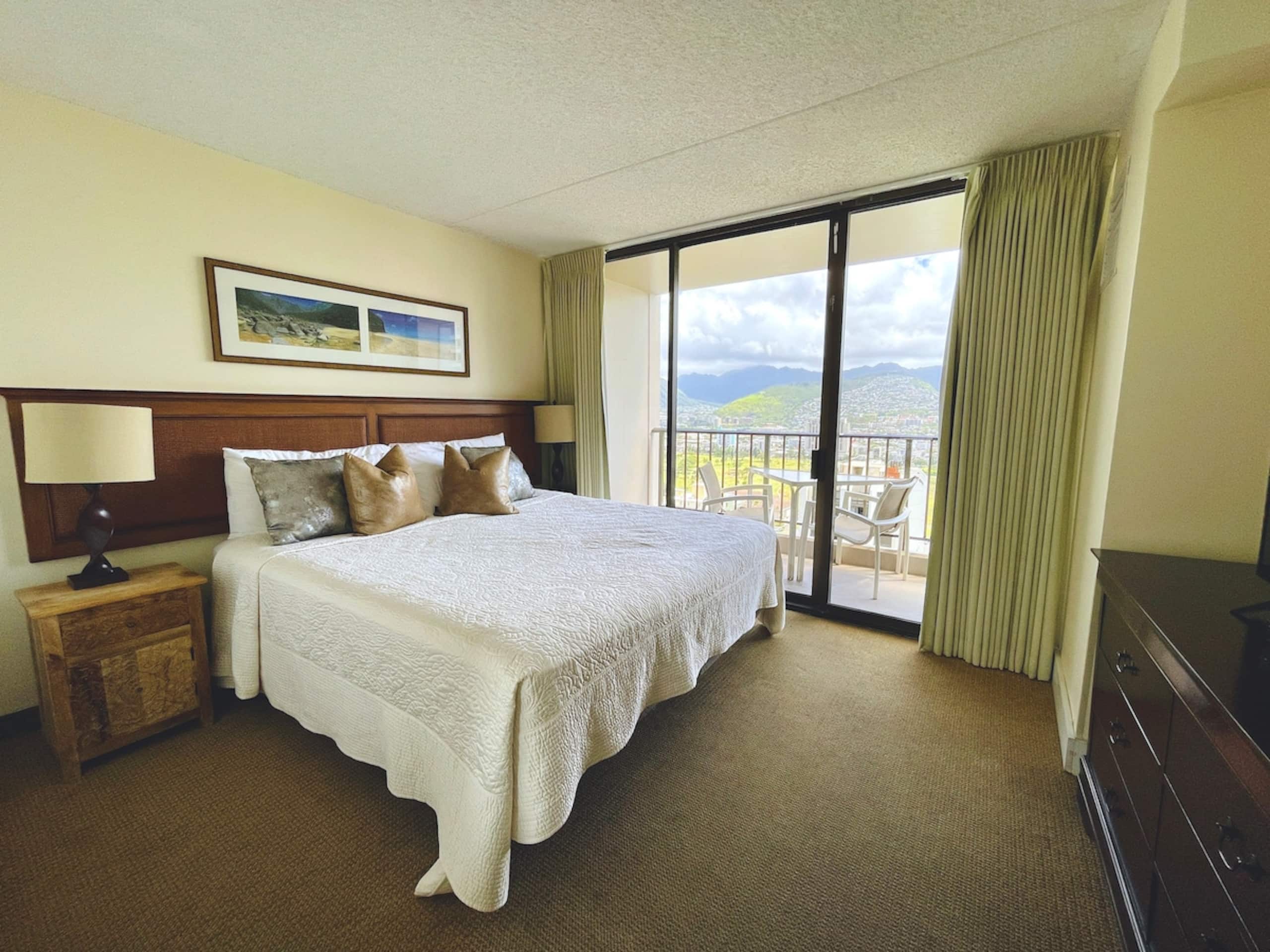 Waikiki Sunset 31st Floor,  Free Parking - Photo 11