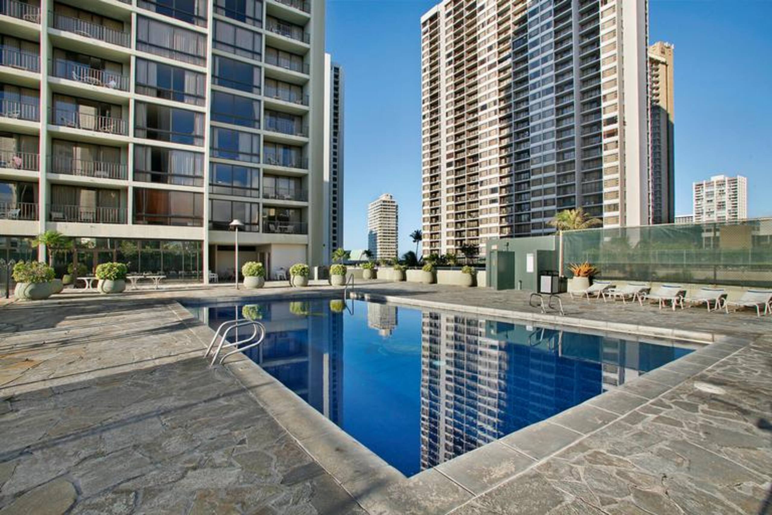 Waikiki Sunset 31st Floor,  Free Parking - Photo 14