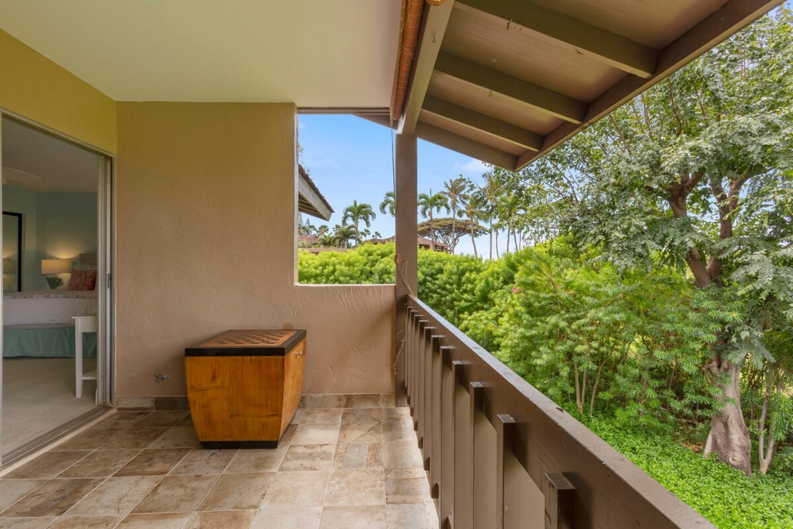 Family townhouse w/ pool near Kaanapali Beach - Photo 37