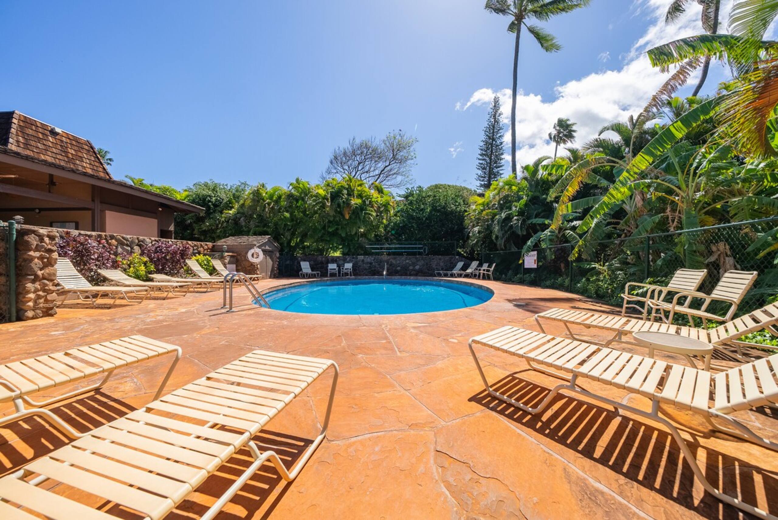 Family townhouse w/ pool near Kaanapali Beach - Photo 49