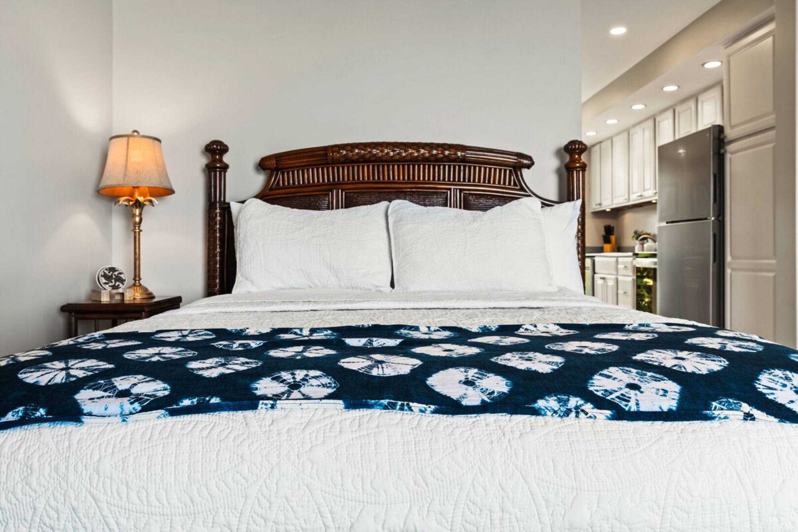Ocean views and A/C combine in this Deluxe studio - Photo 7