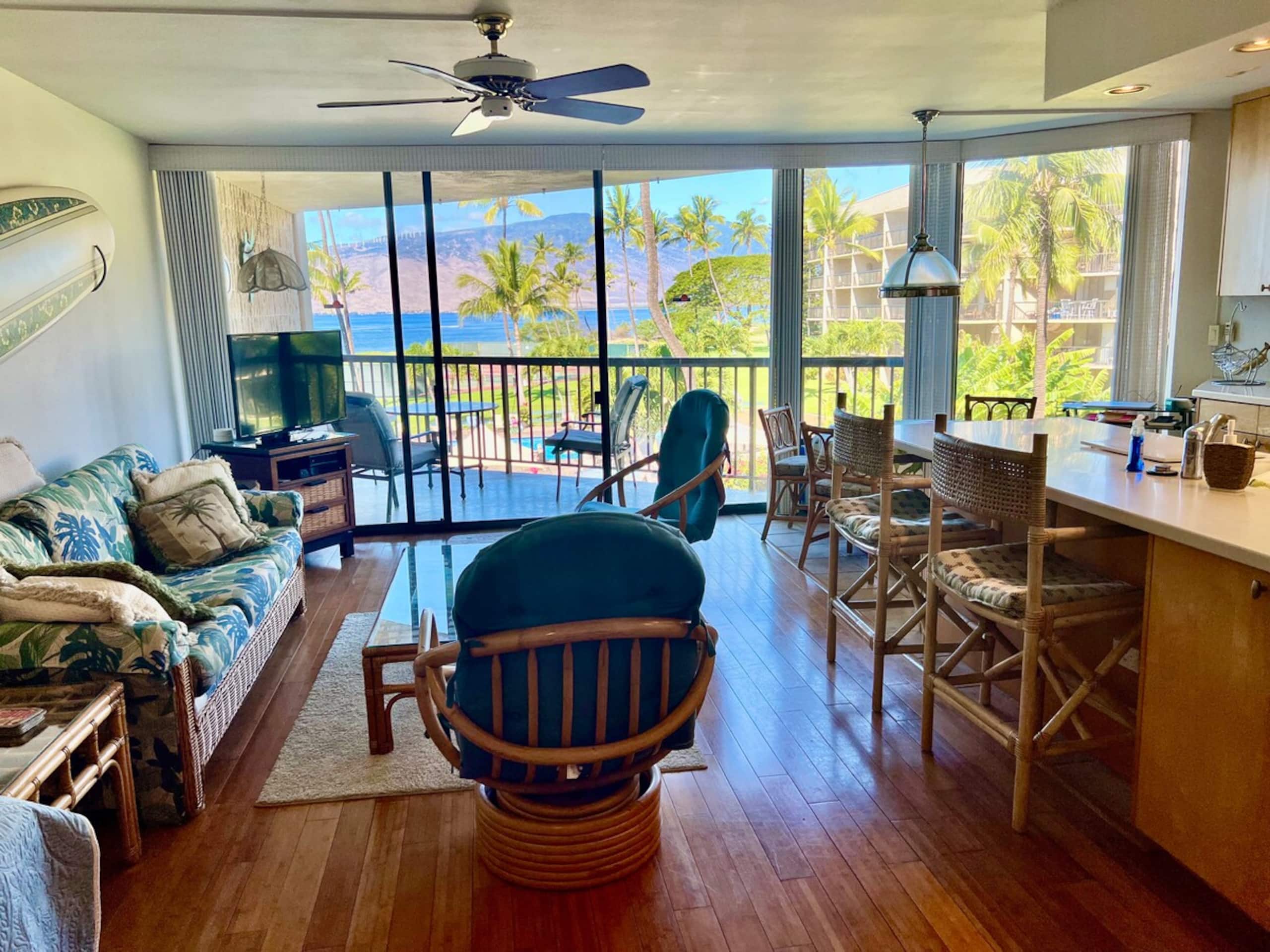 Beautiful Ocean Front Condo on Maui - Photo 2