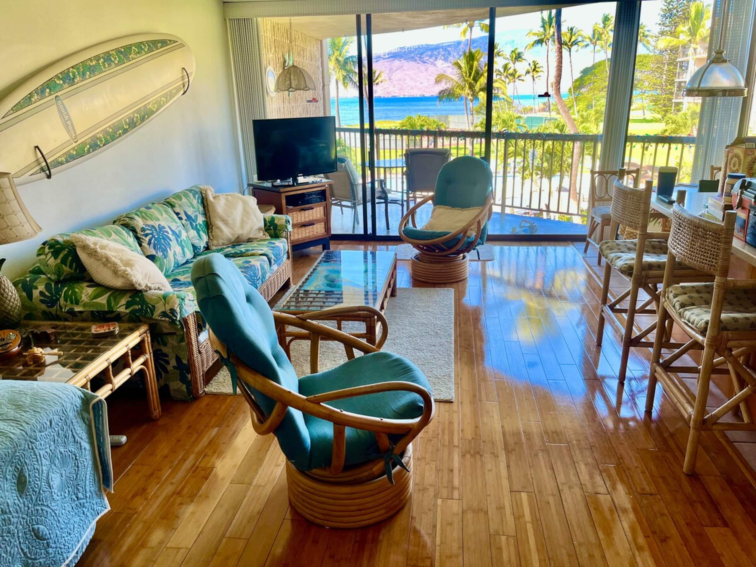 Beautiful Ocean Front Condo on Maui - Main photo