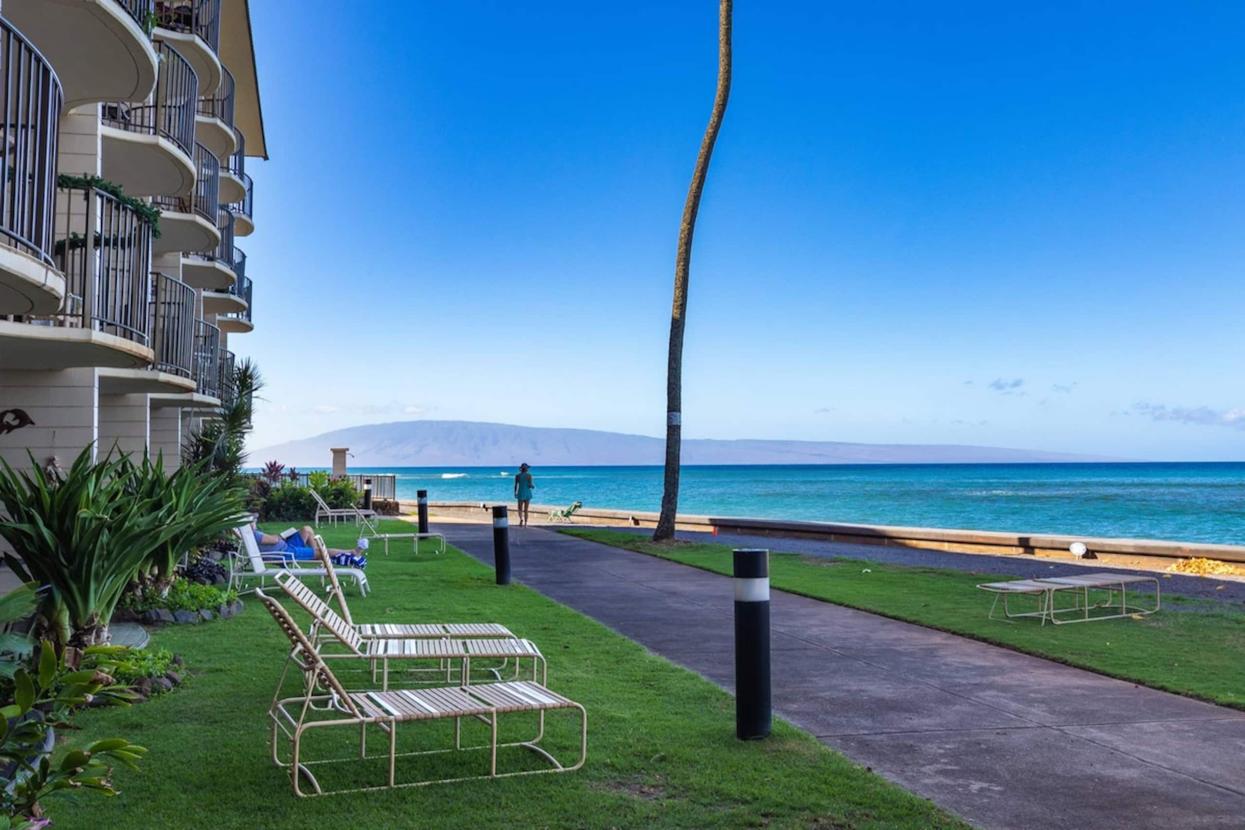 Amazing Sunsets Oceanfront Views - Maui, HI - AC - Photo 12