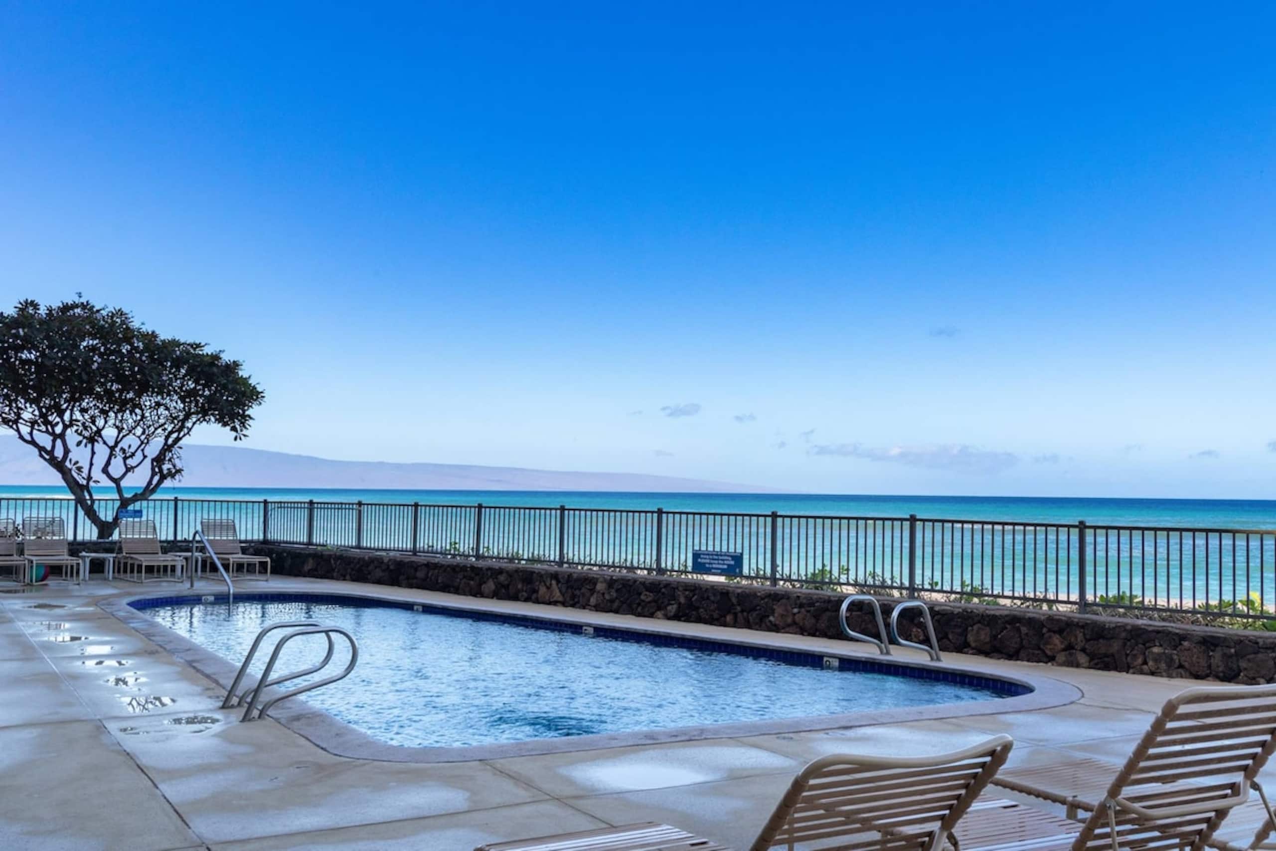 Amazing Sunsets Oceanfront Views - Maui, HI - AC - Photo 23