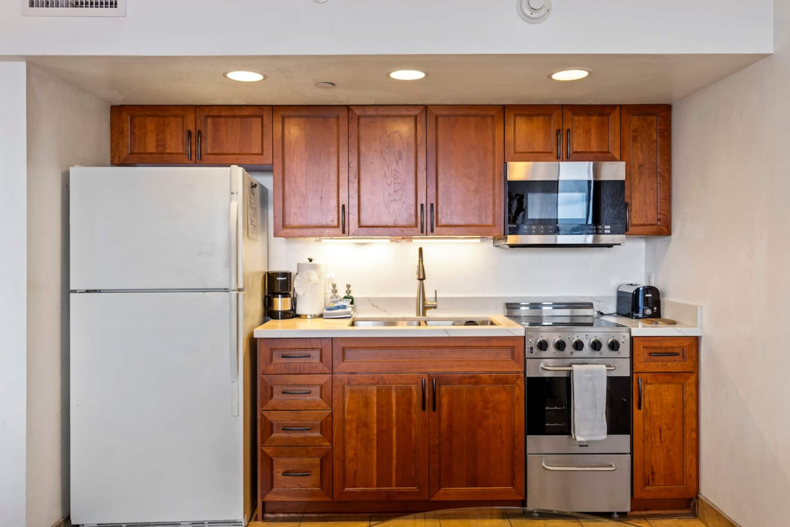 10th floor Oceanview studio, AC, Resort Amenities - Photo 17