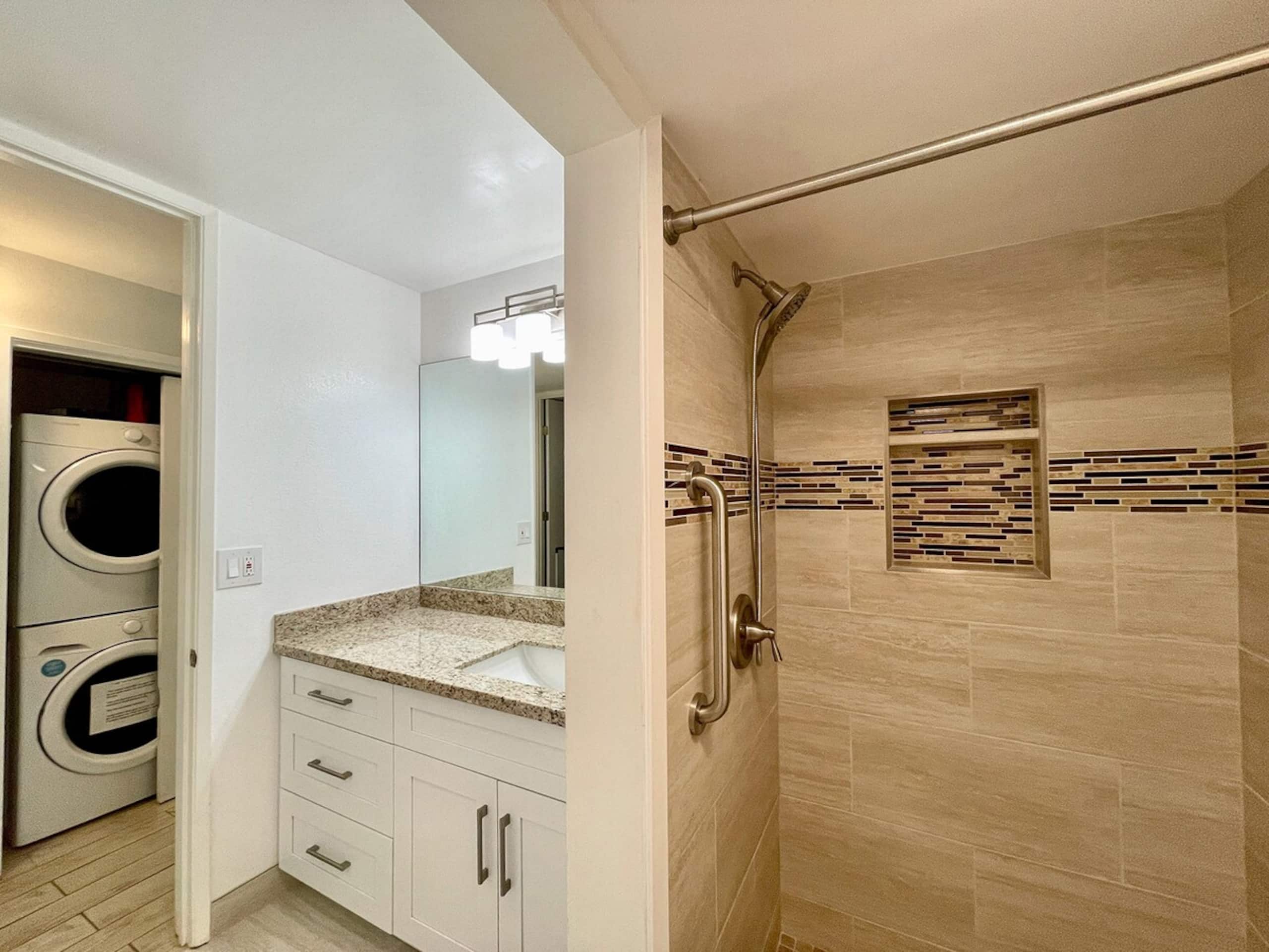 Beautiful One BD Ocean, AC, wifi, pool  A202 - Photo 10