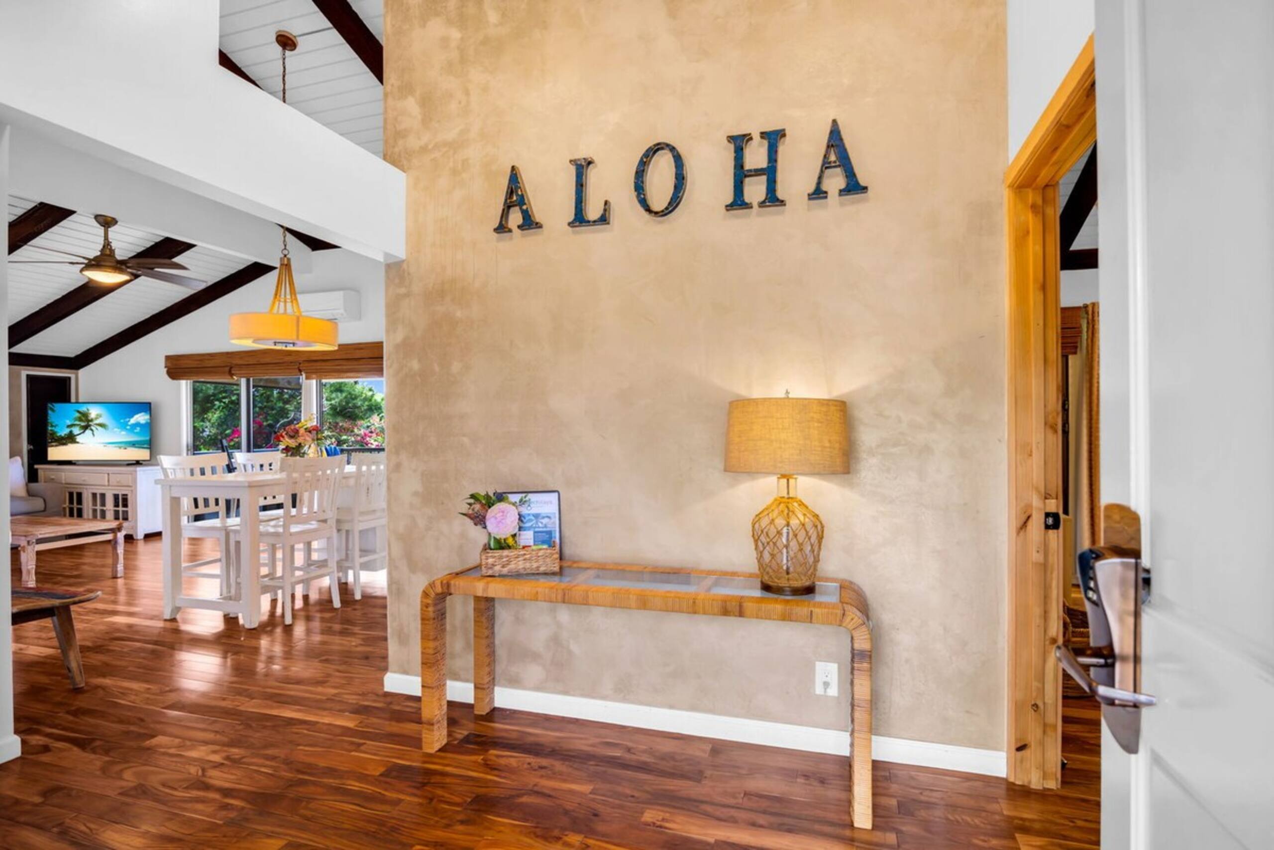 New Listing Beautiful 2bd condo in Wailea - Photo 2