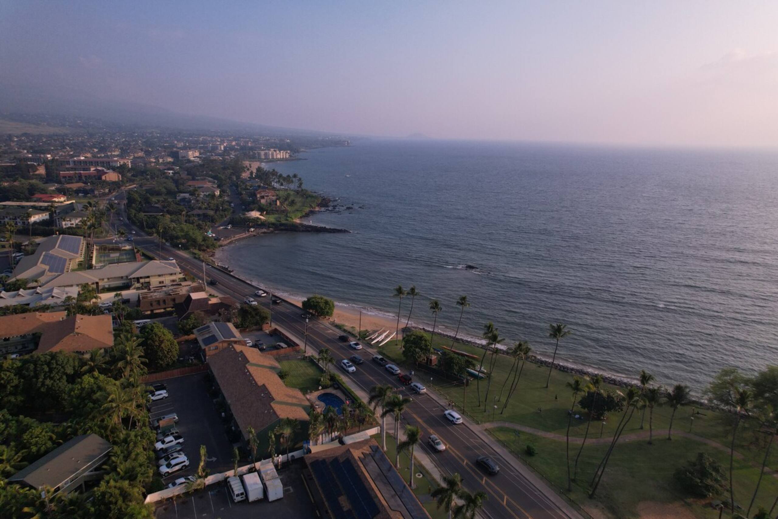 Aloha Vibes: Oceanfront View, Beach & Food Trucks - Photo 34