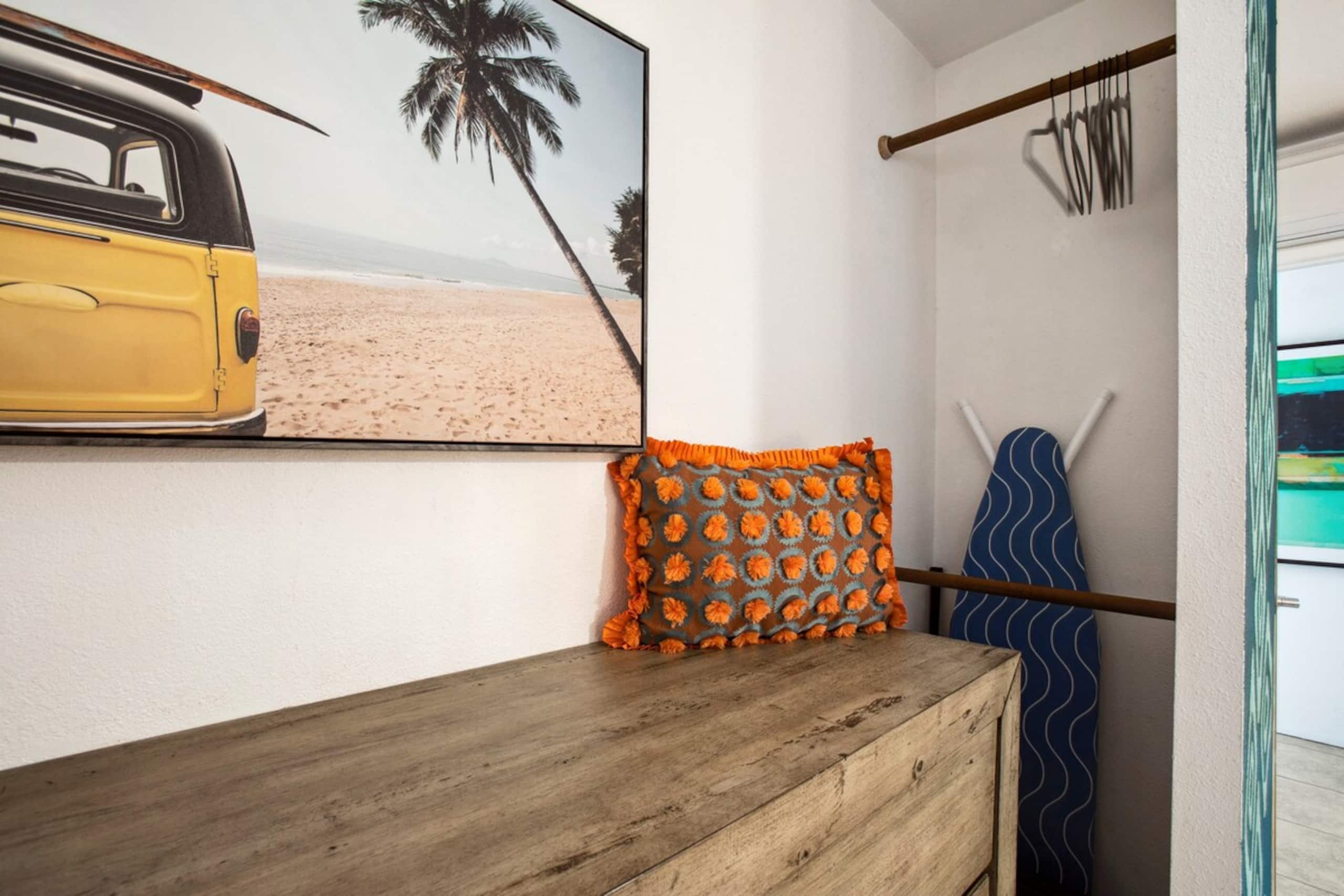 Aloha Vibes: Oceanfront View, Beach & Food Trucks - Photo 21