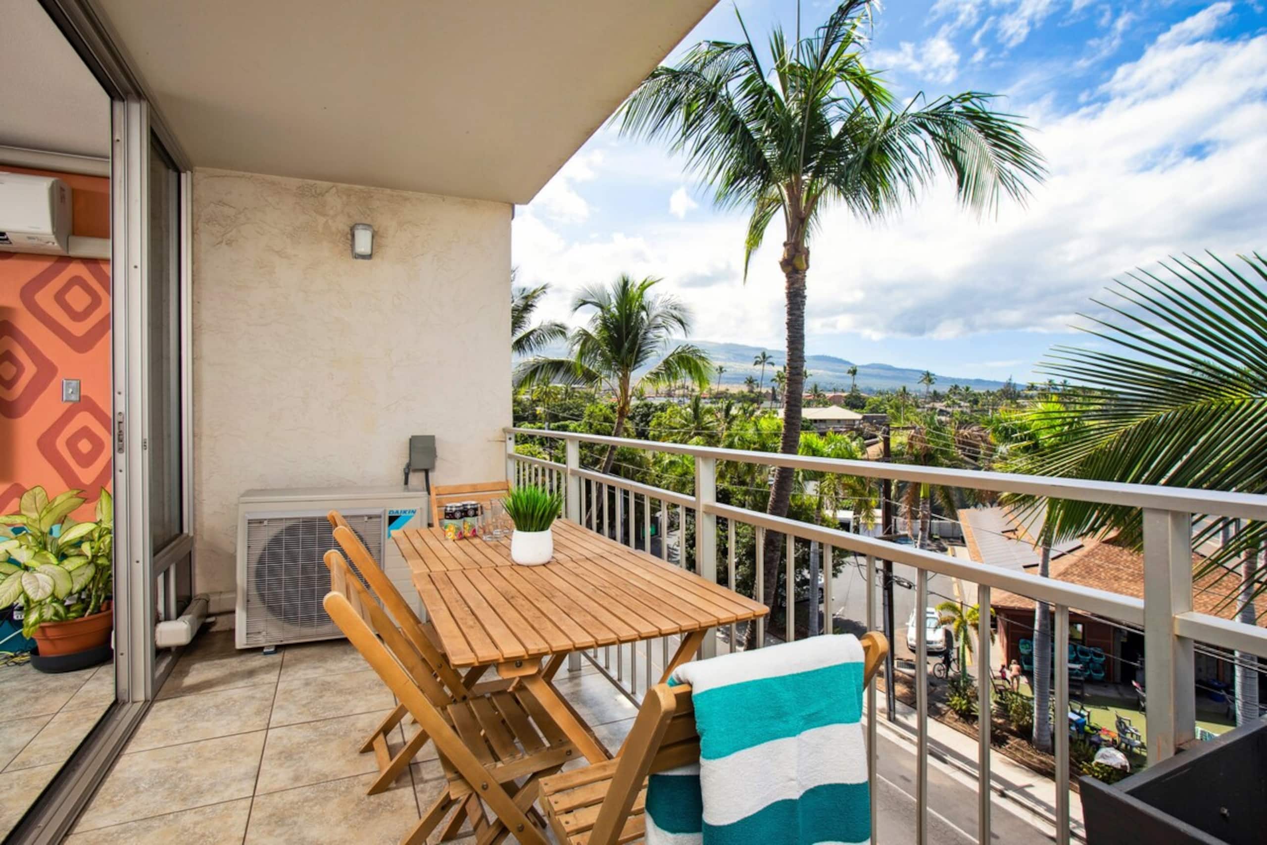 Aloha Vibes: Oceanfront View, Beach & Food Trucks - Photo 25