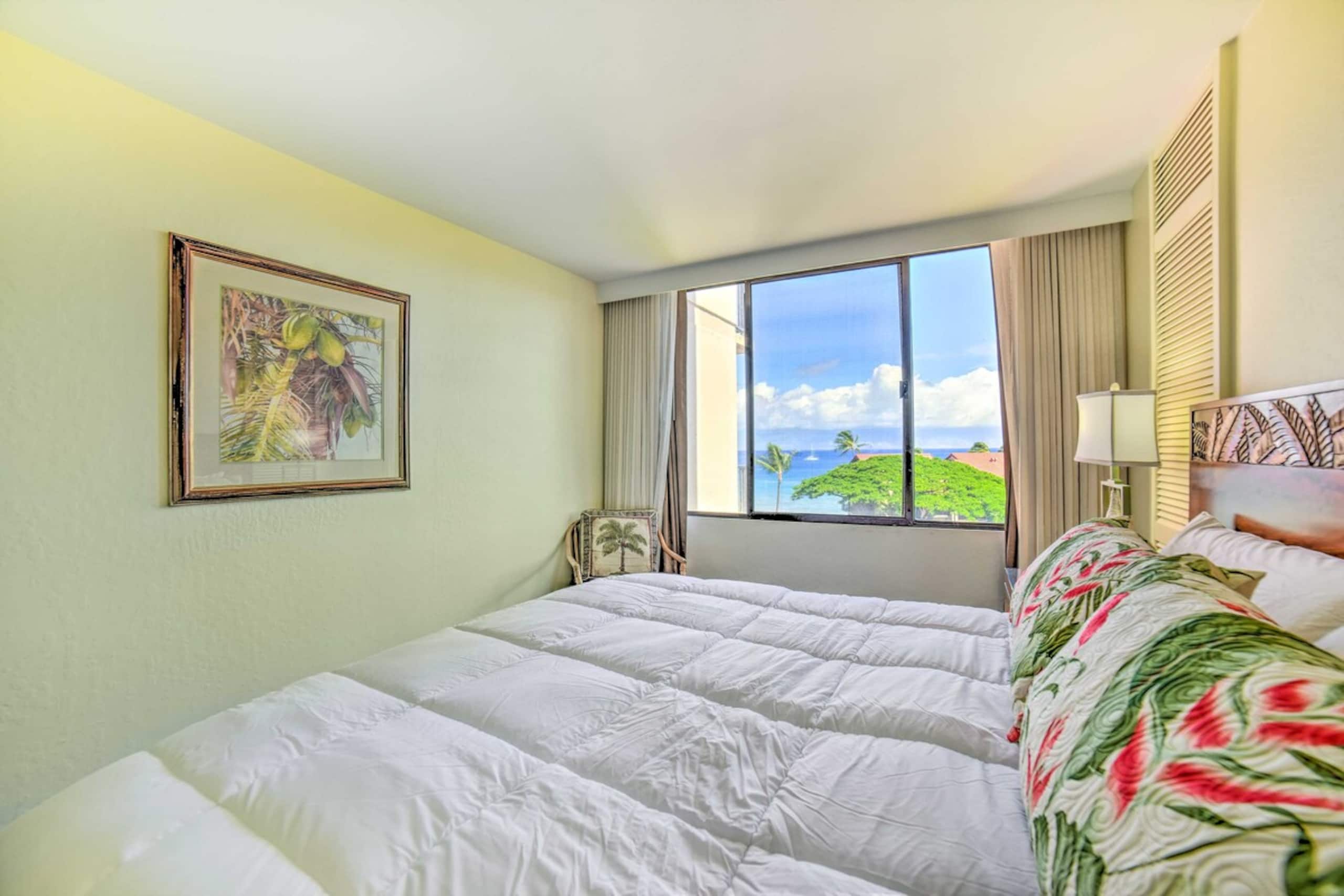 Cute Beachfront Condo w/ Lanai & Resort Pools - Photo 17