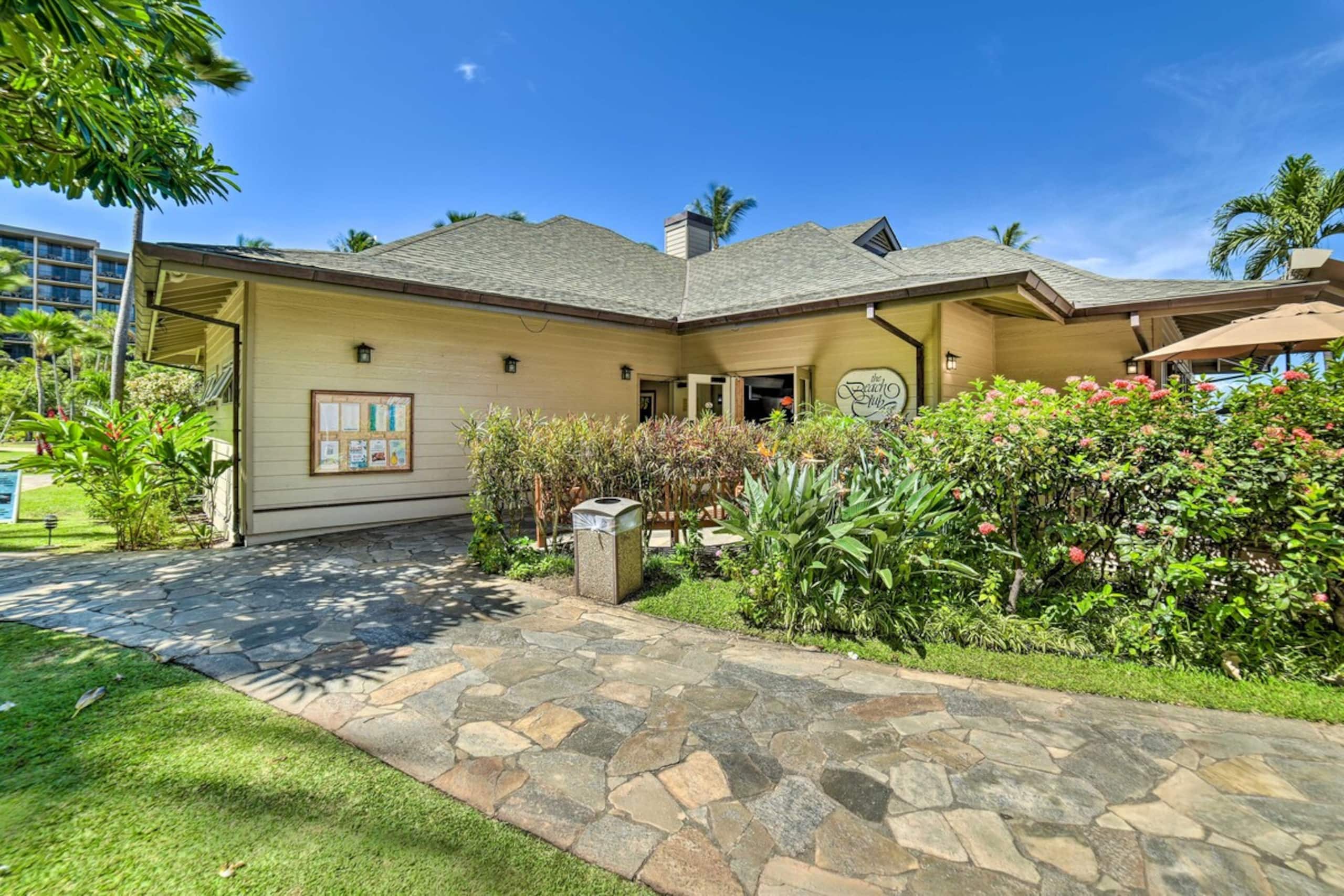 Cute Beachfront Condo w/ Lanai & Resort Pools - Photo 28