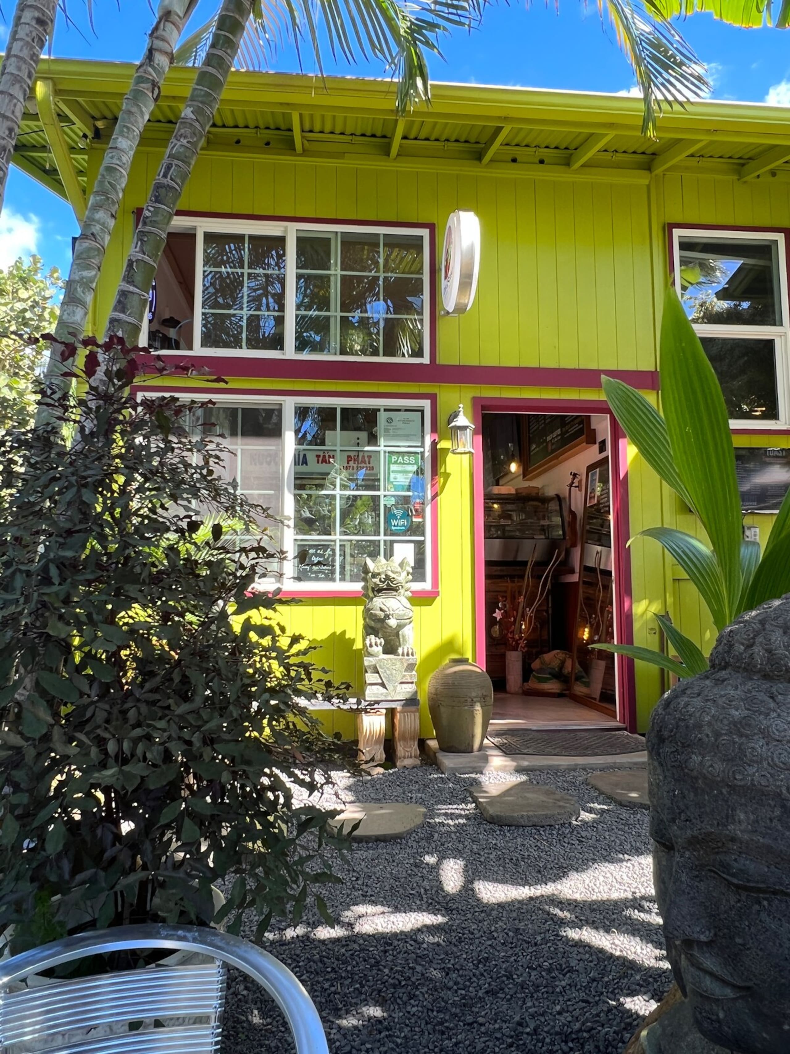 Oceanfront Views in the heart of Kihei - Photo 23