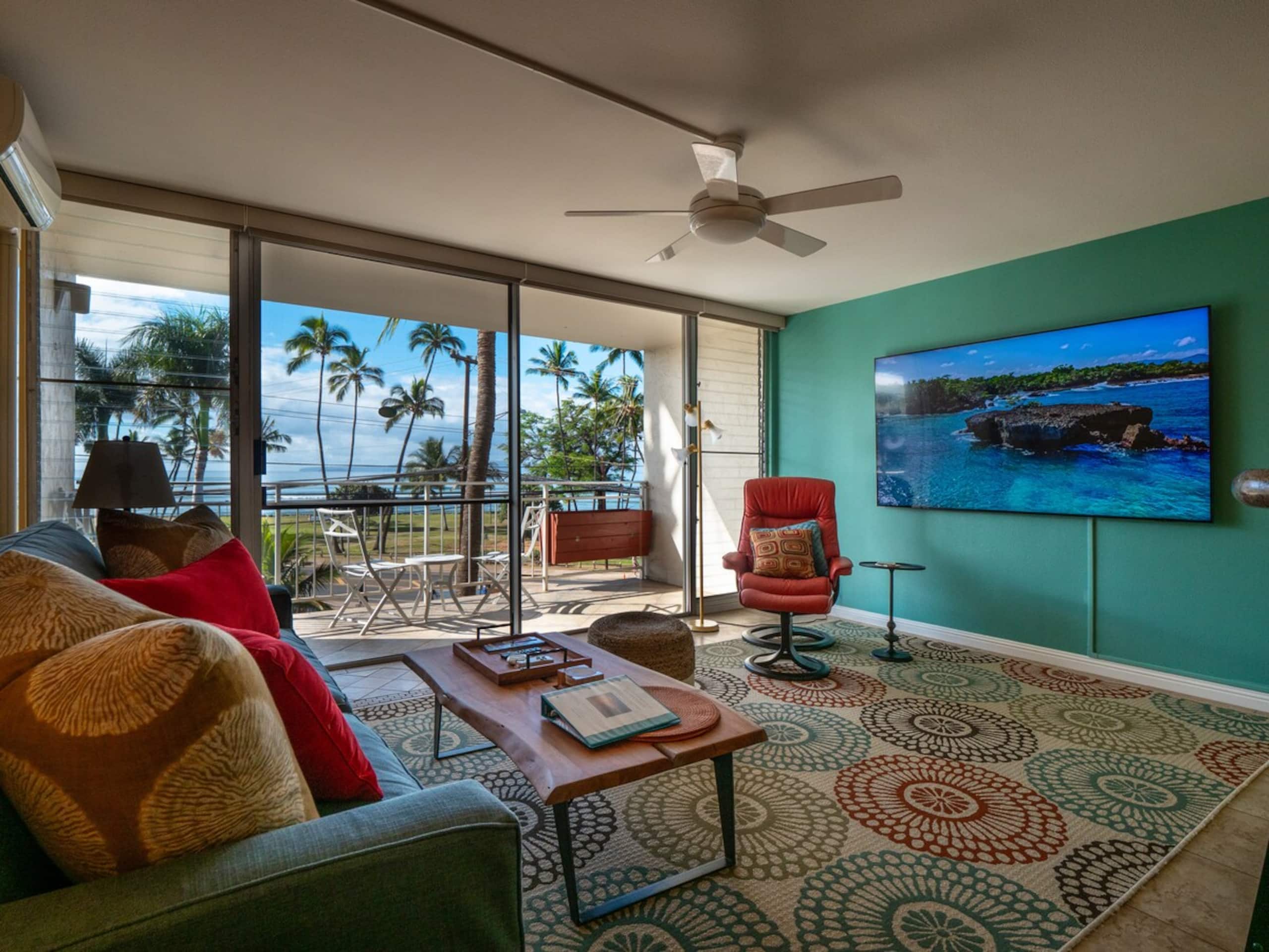 Oceanfront Views in the heart of Kihei - Photo 5