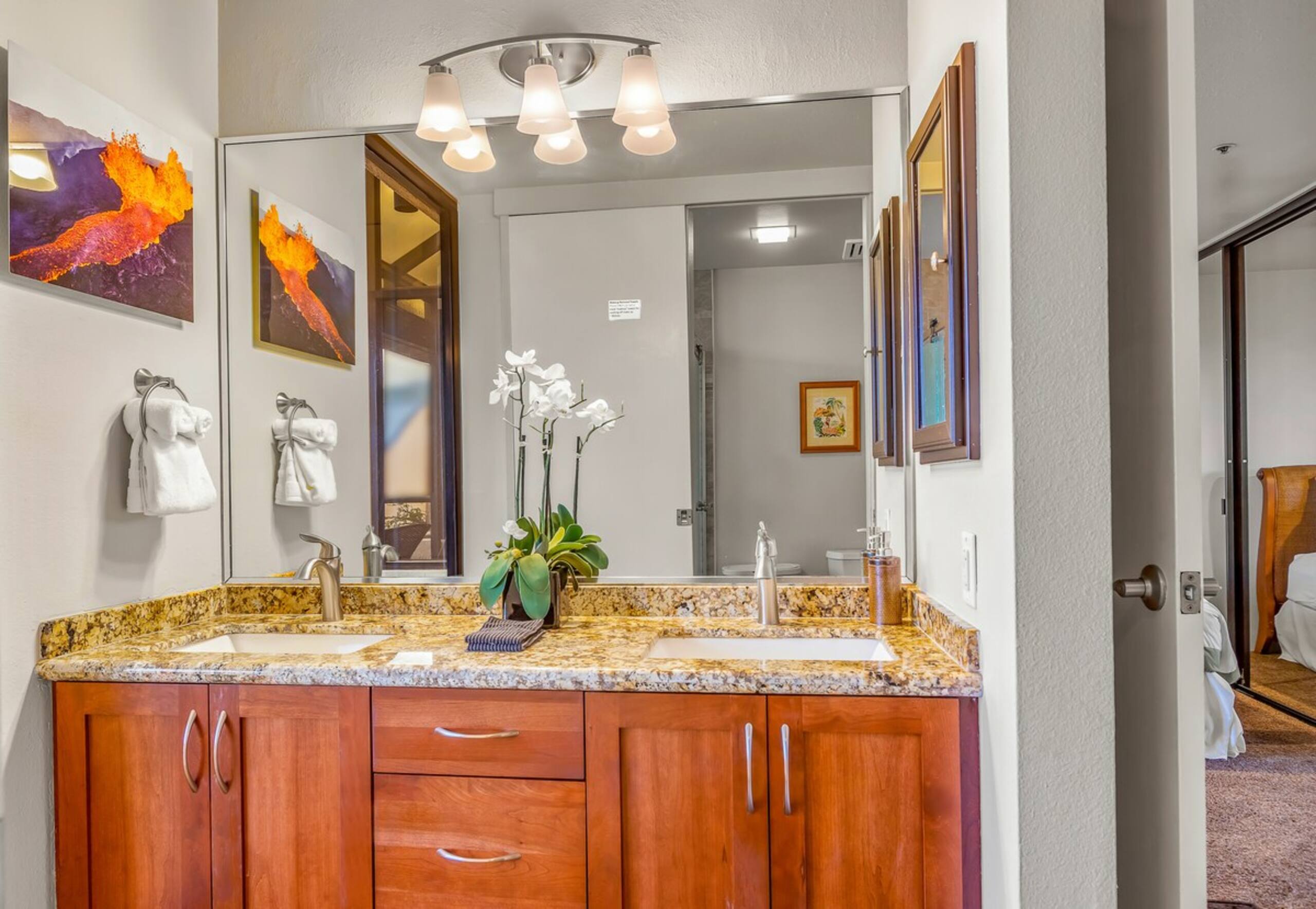 Stunning Oceanfront 3 Bed 3 Bath with AC 2700 sqft - Photo 19