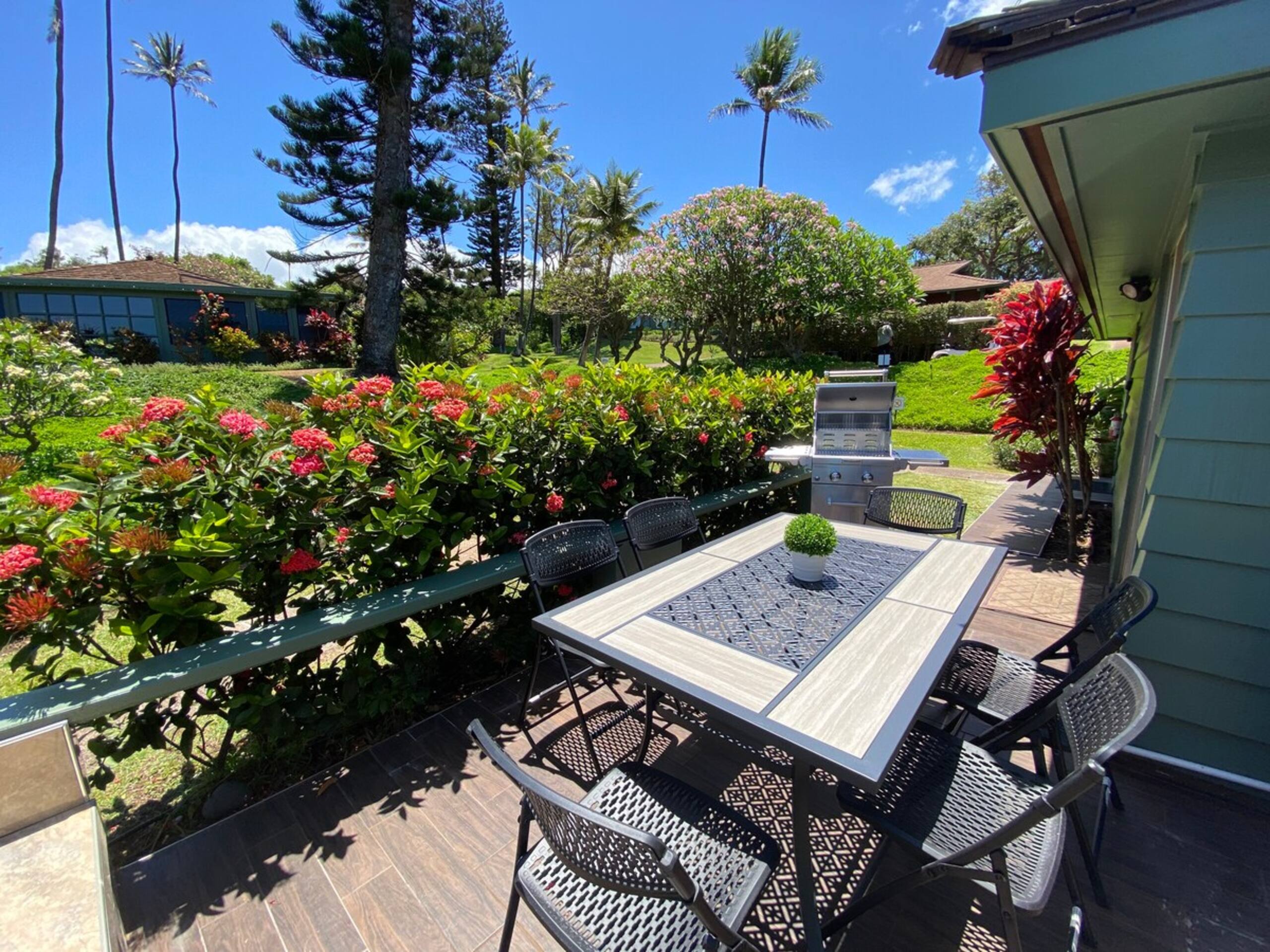 Beautifully Remodeled 3 Bedrooms/2Bathrooms - Photo 10