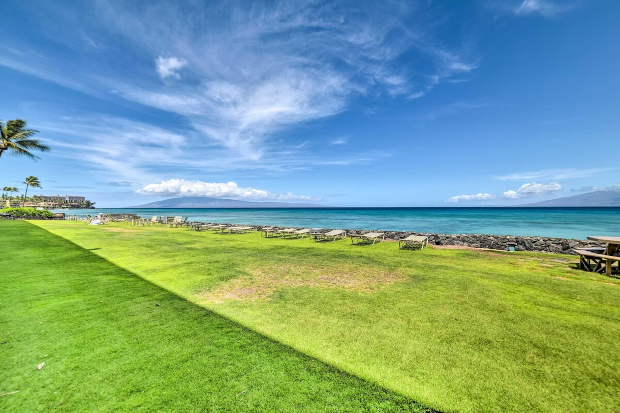 Beachfront Condo Sunset Views & Pool Access - Photo 20