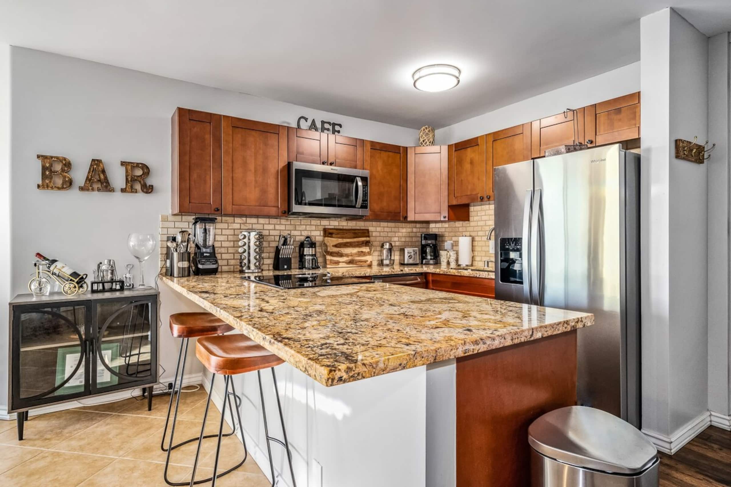 Kauhale Makai, Penthouse, Central AC, Ocean View - Photo 7