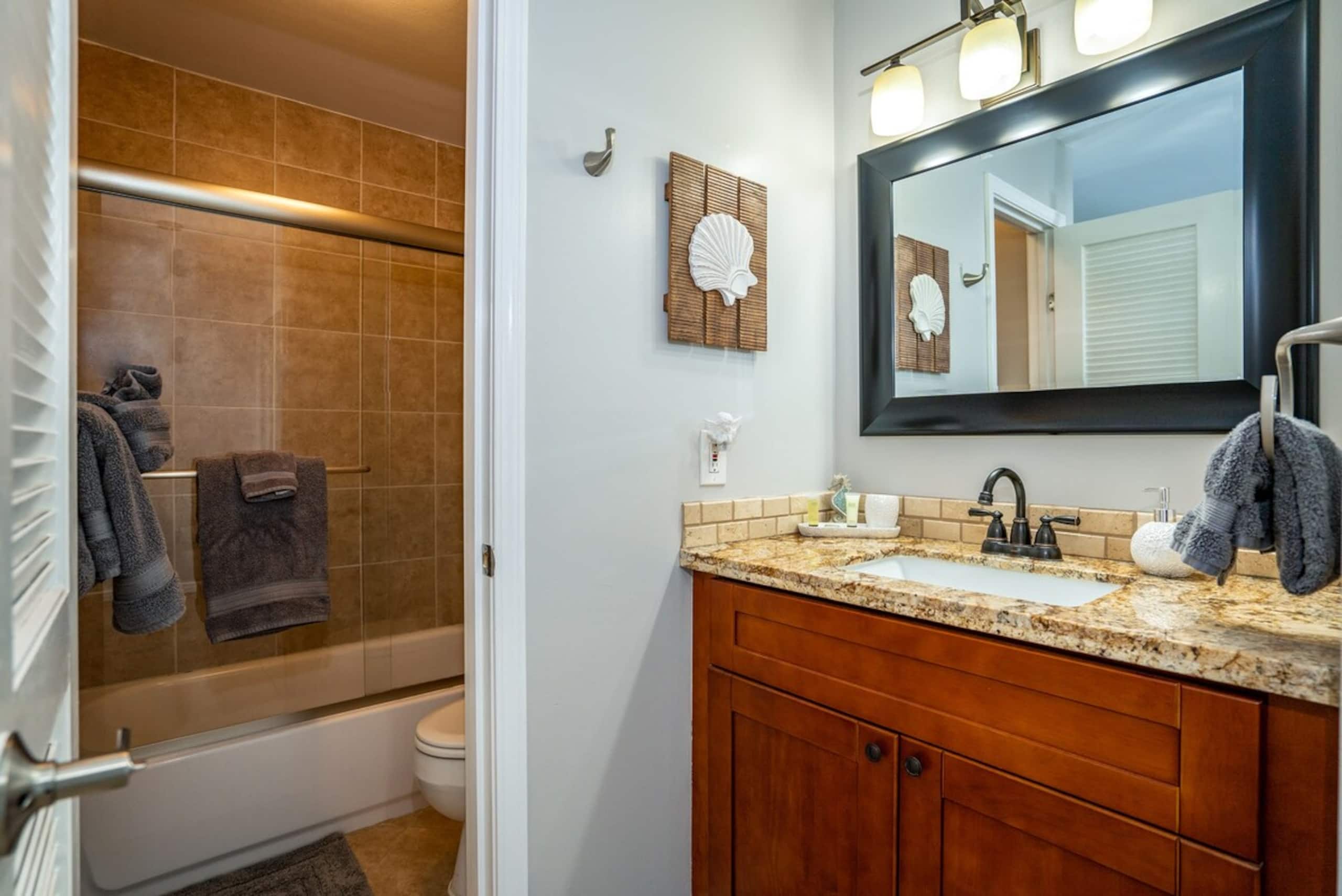 Kauhale Makai, Penthouse, Central AC, Ocean View - Photo 17