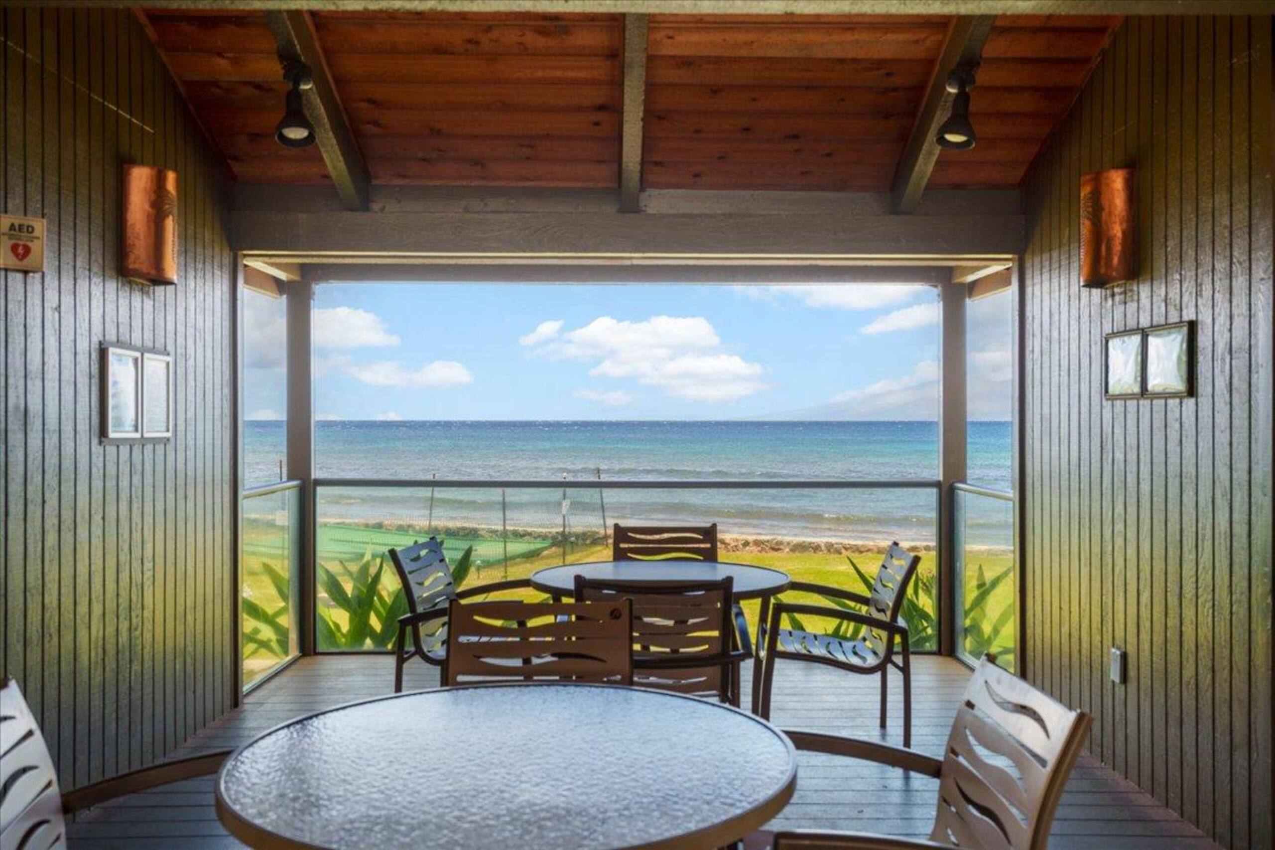 Oceanfront Penthouse w/ Panoramic Views + A/C - Photo 38