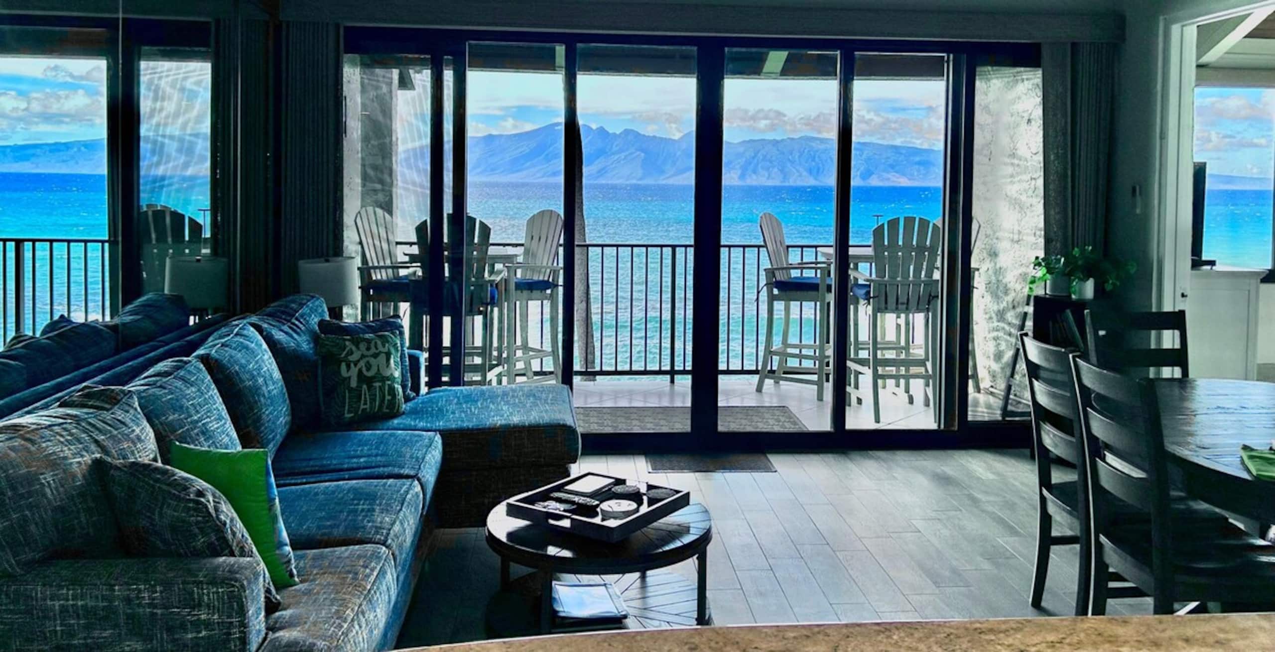 Oceanfront Penthouse w/ Panoramic Views + A/C - Photo 12