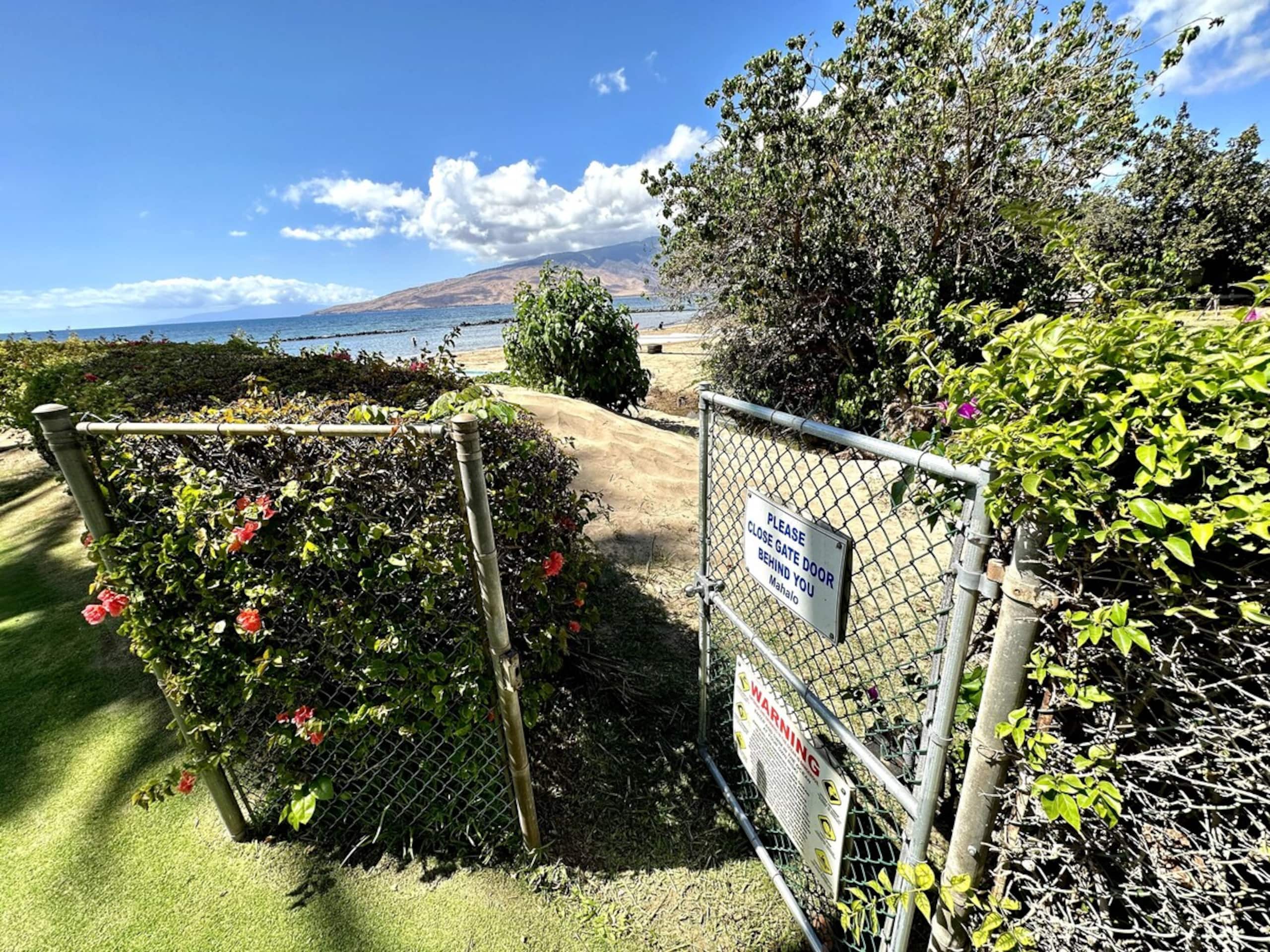 Beautiful Oceanfront, A/C in Each Room, Sleeps 6 - Photo 37