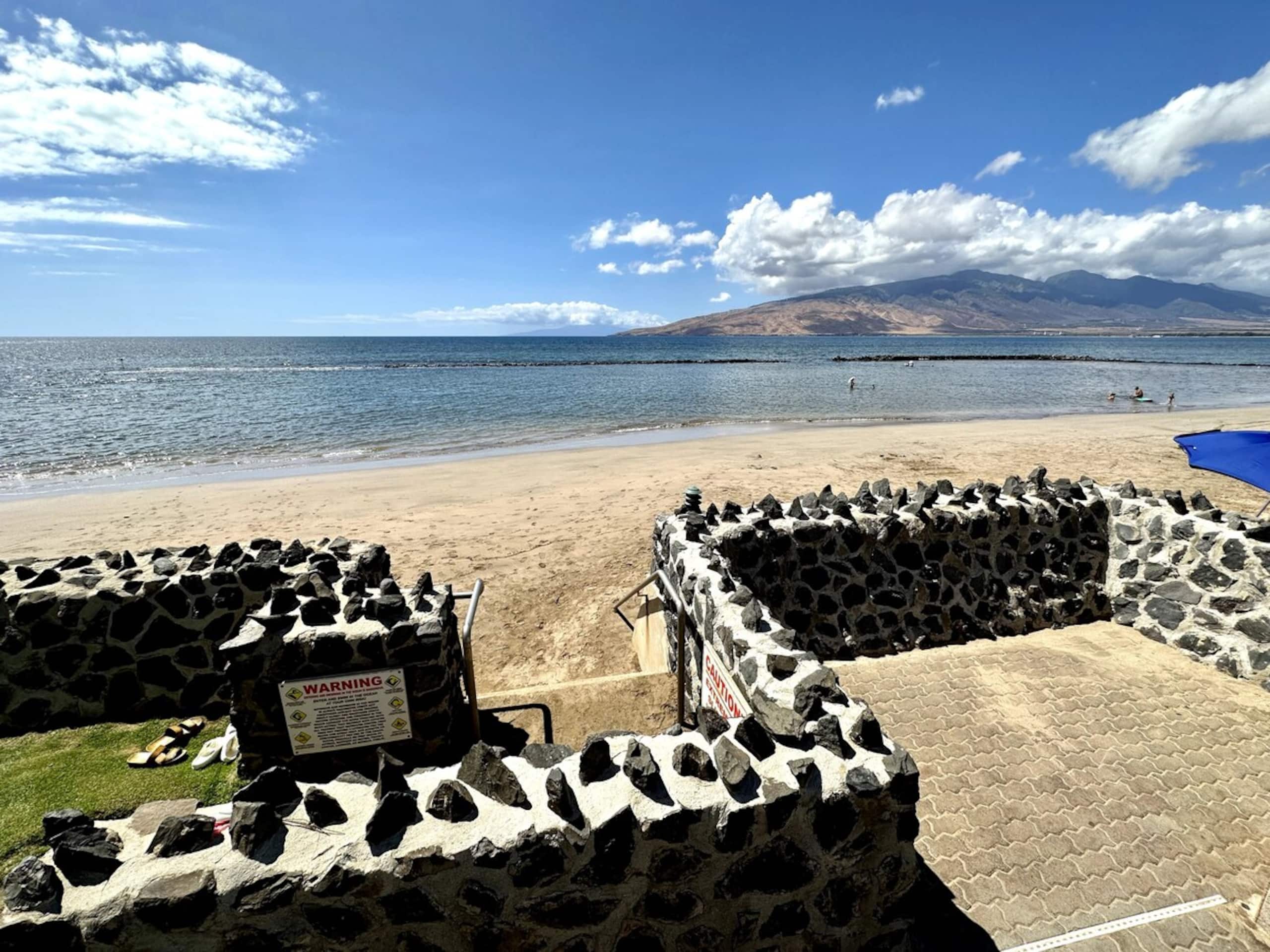 Beautiful Oceanfront, A/C in Each Room, Sleeps 6 - Photo 39