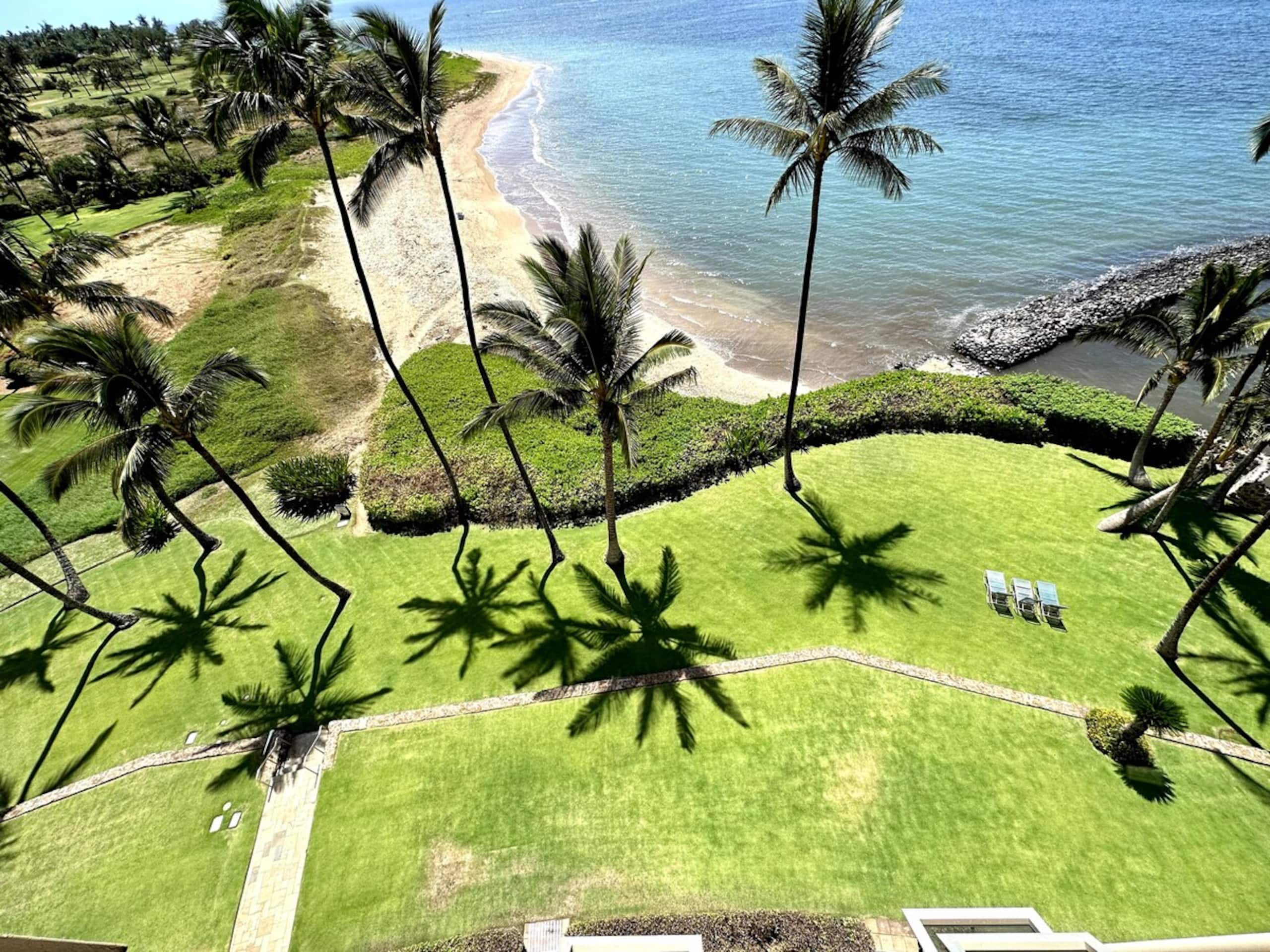 Beautiful Oceanfront, A/C in Each Room, Sleeps 6 - Photo 29