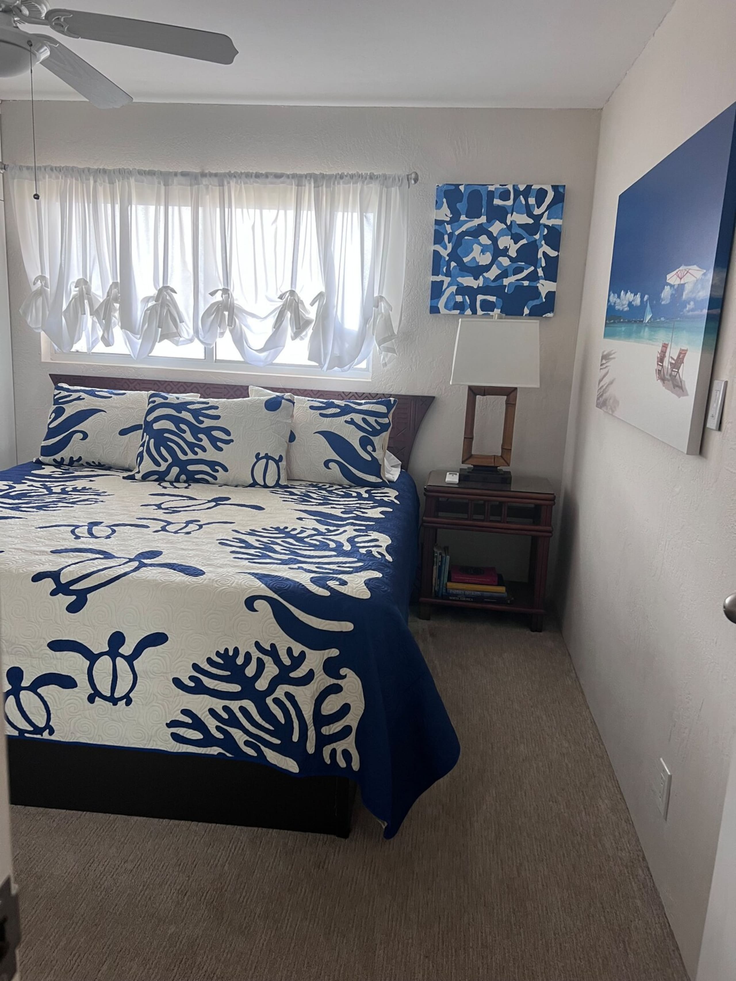 Beautiful Oceanfront, A/C in Each Room, Sleeps 6 - Photo 3