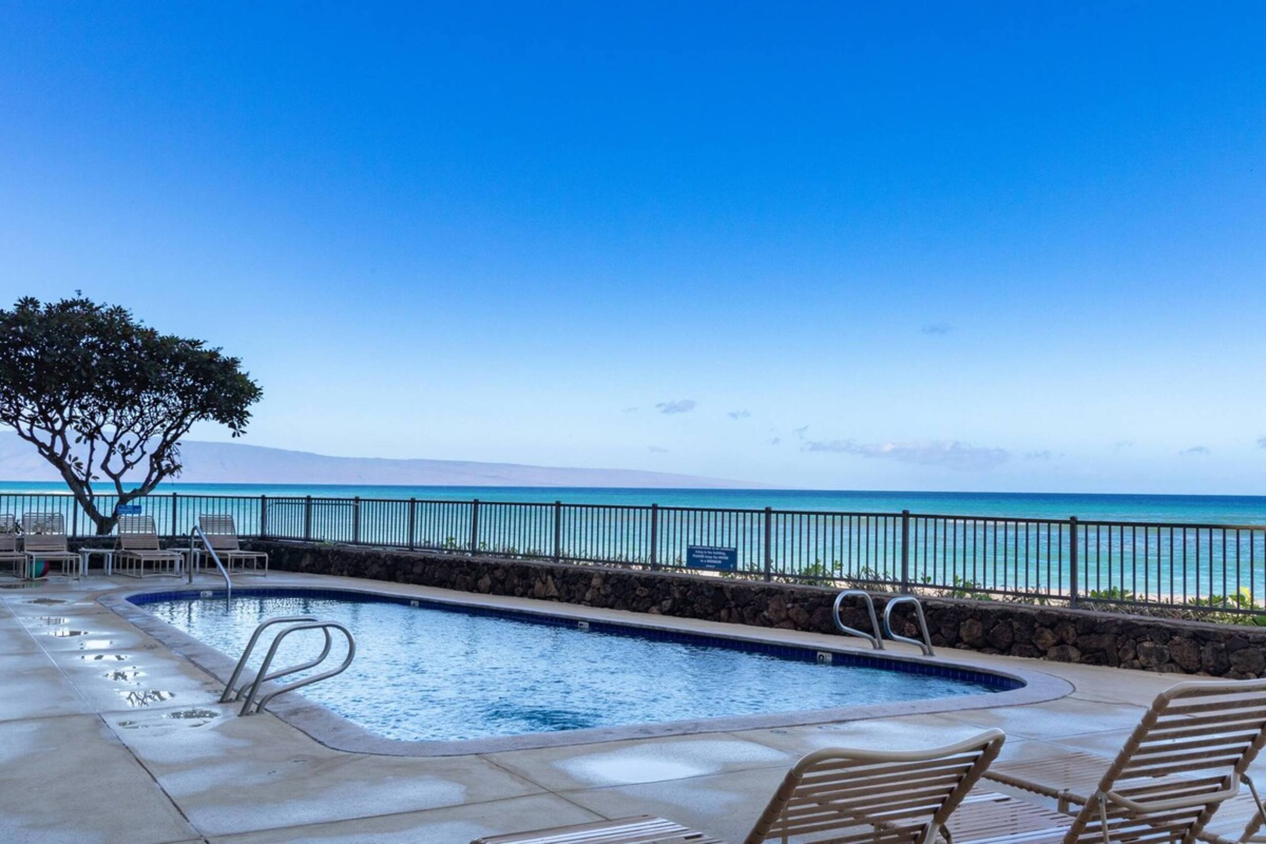 Luxury Oceanfront Turtles Sunsets - Maui, Hawaii - - Photo 18