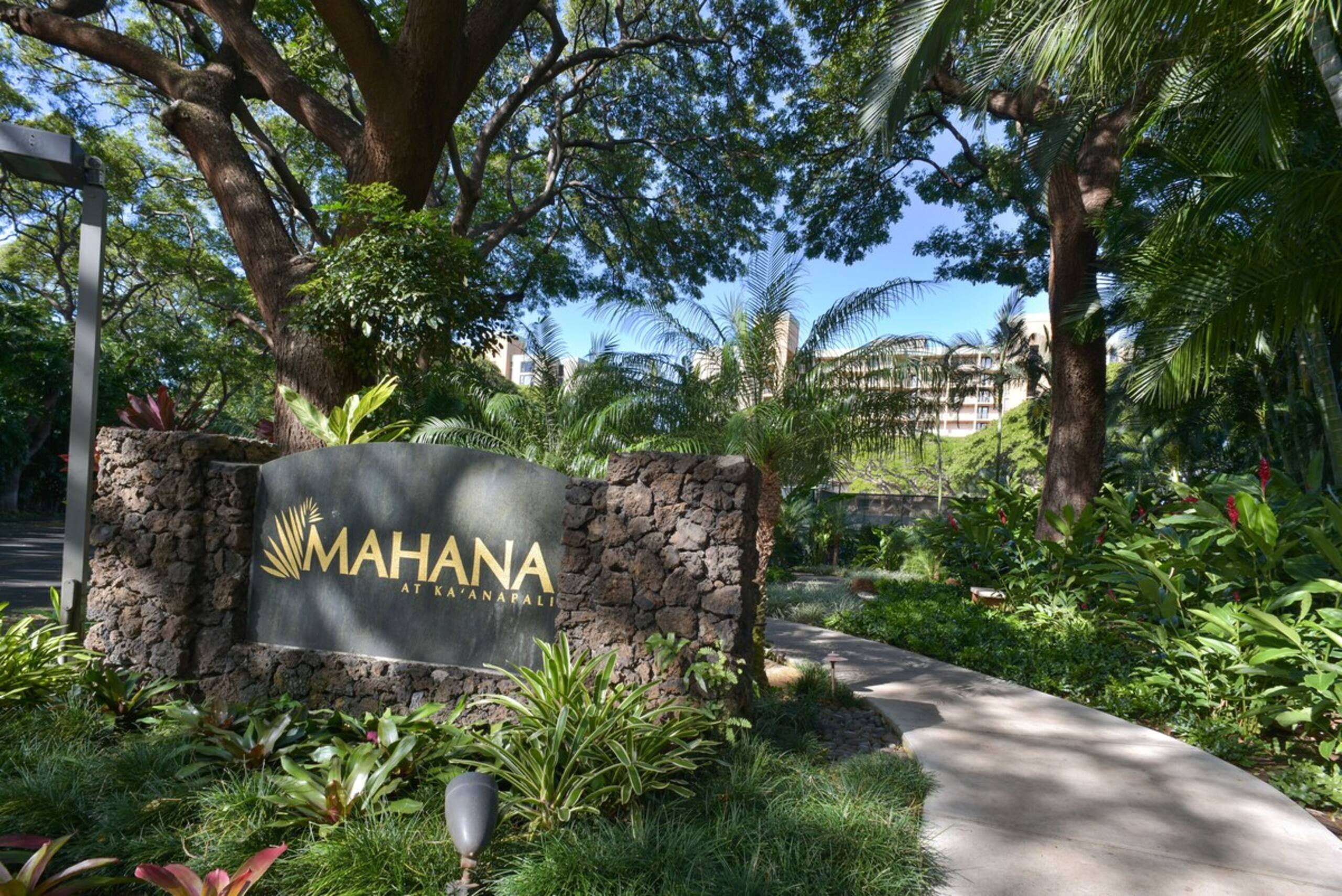 Lahaina Condo w/ Patio, Ocean Views & Pool Access - Photo 29