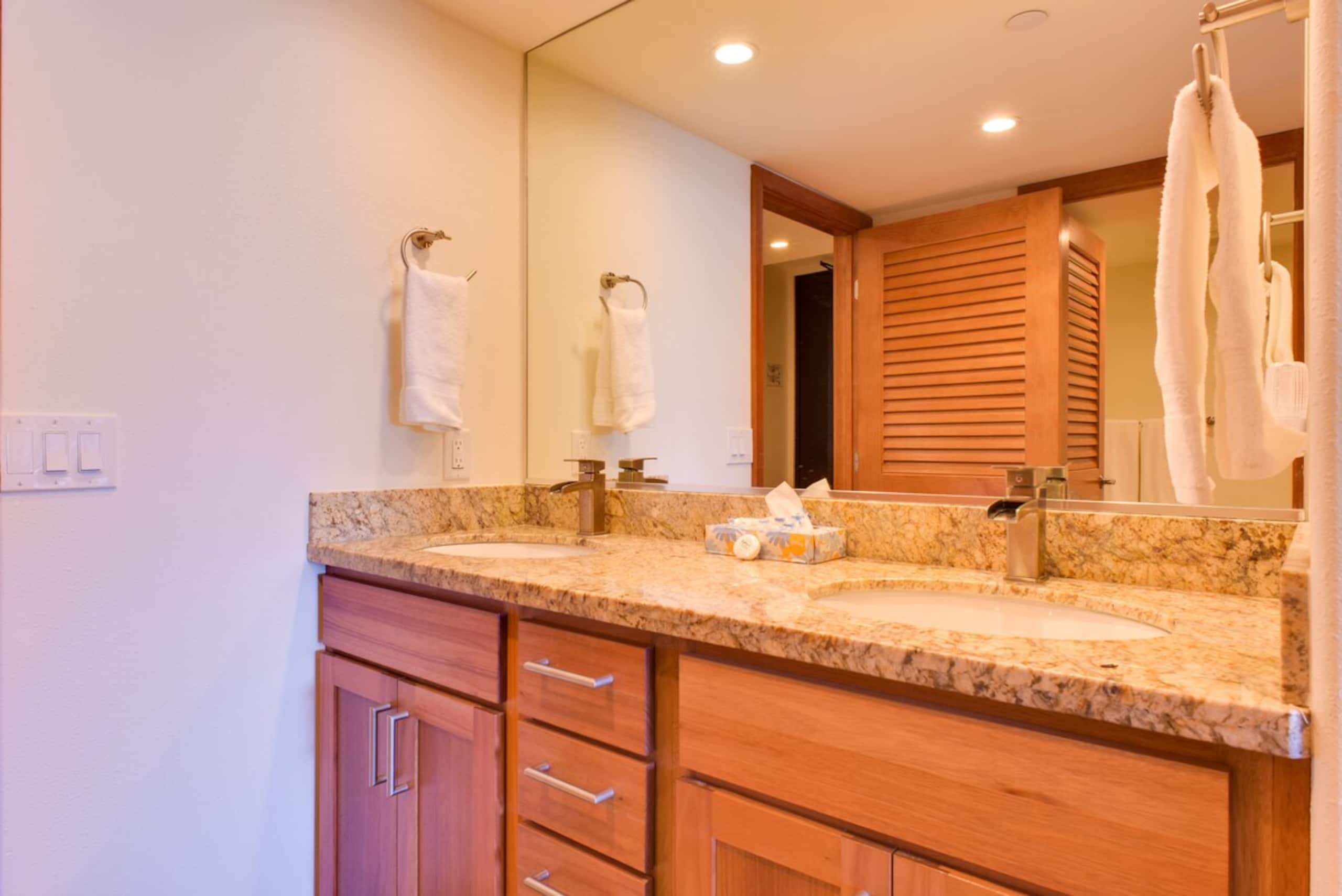 Lahaina Condo w/ Patio, Ocean Views & Pool Access - Photo 19