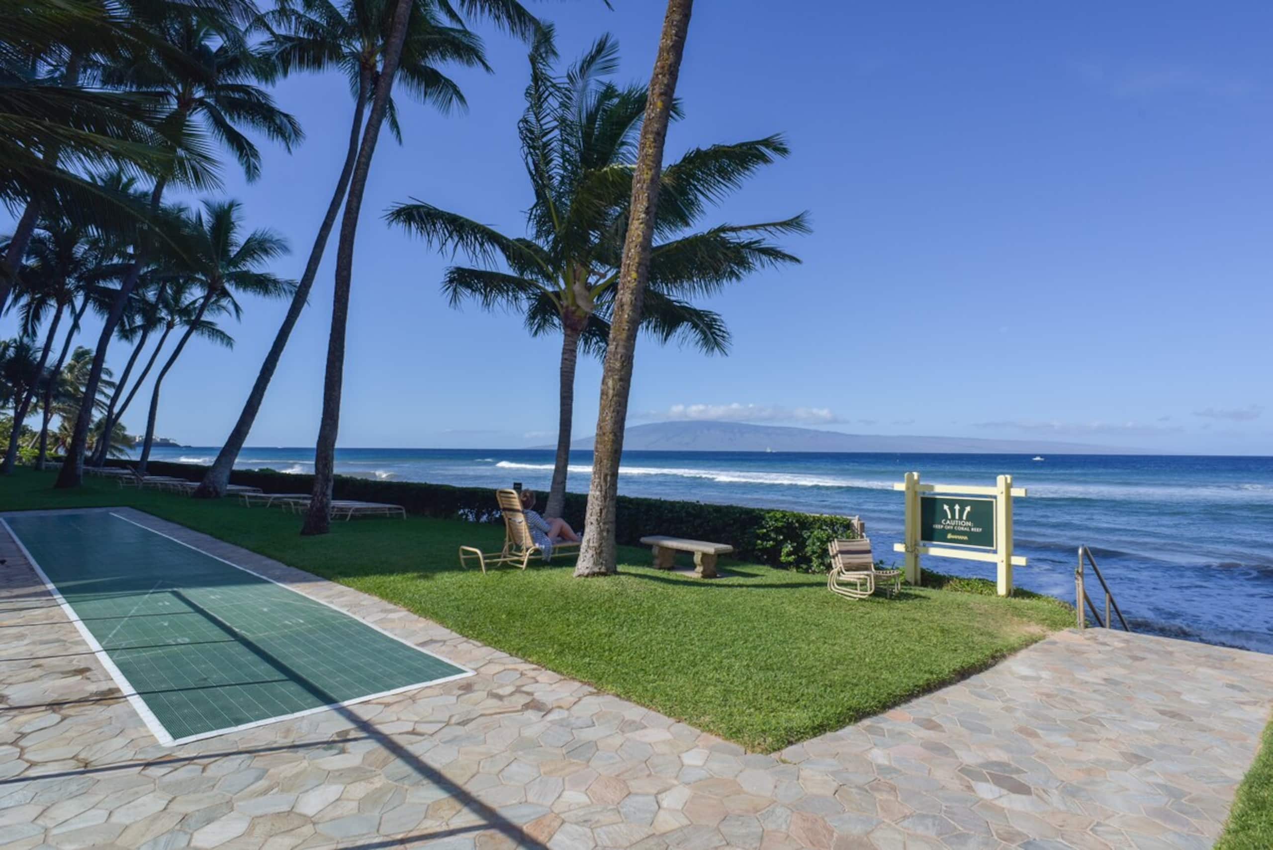 Lahaina Condo w/ Patio, Ocean Views & Pool Access - Photo 30