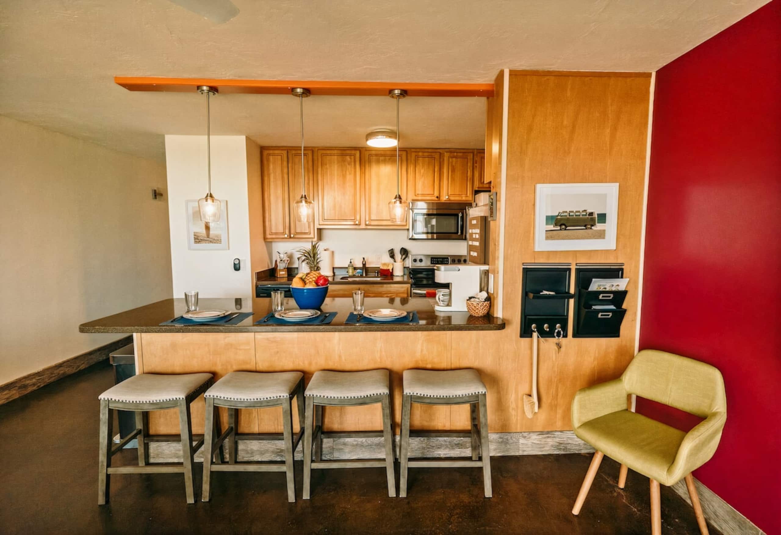 Top Floor Ocean Views, Beach & Restaurant Access - Photo 6