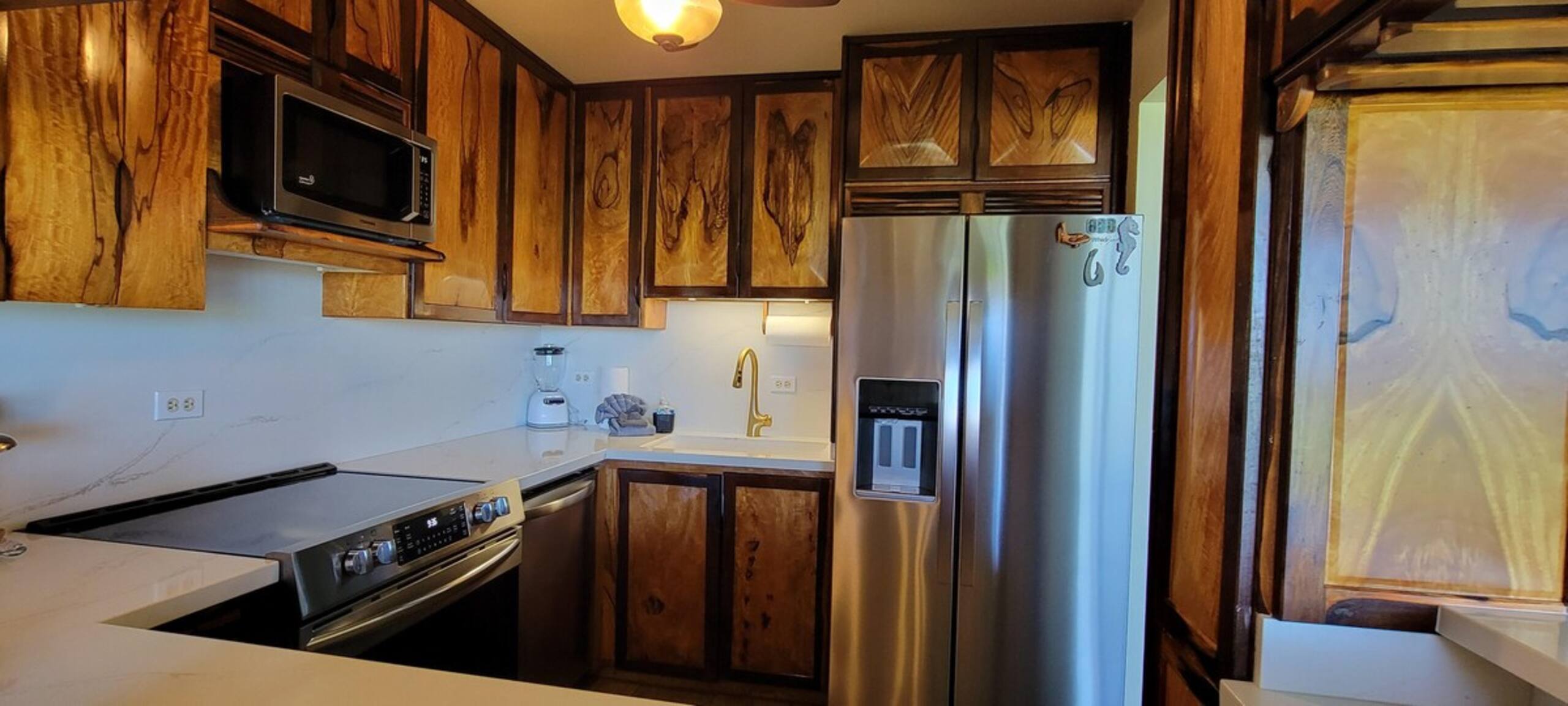 Maui Sunset B223 3 BR, 3 BA Ocean Front Condo w/ S - Photo 5