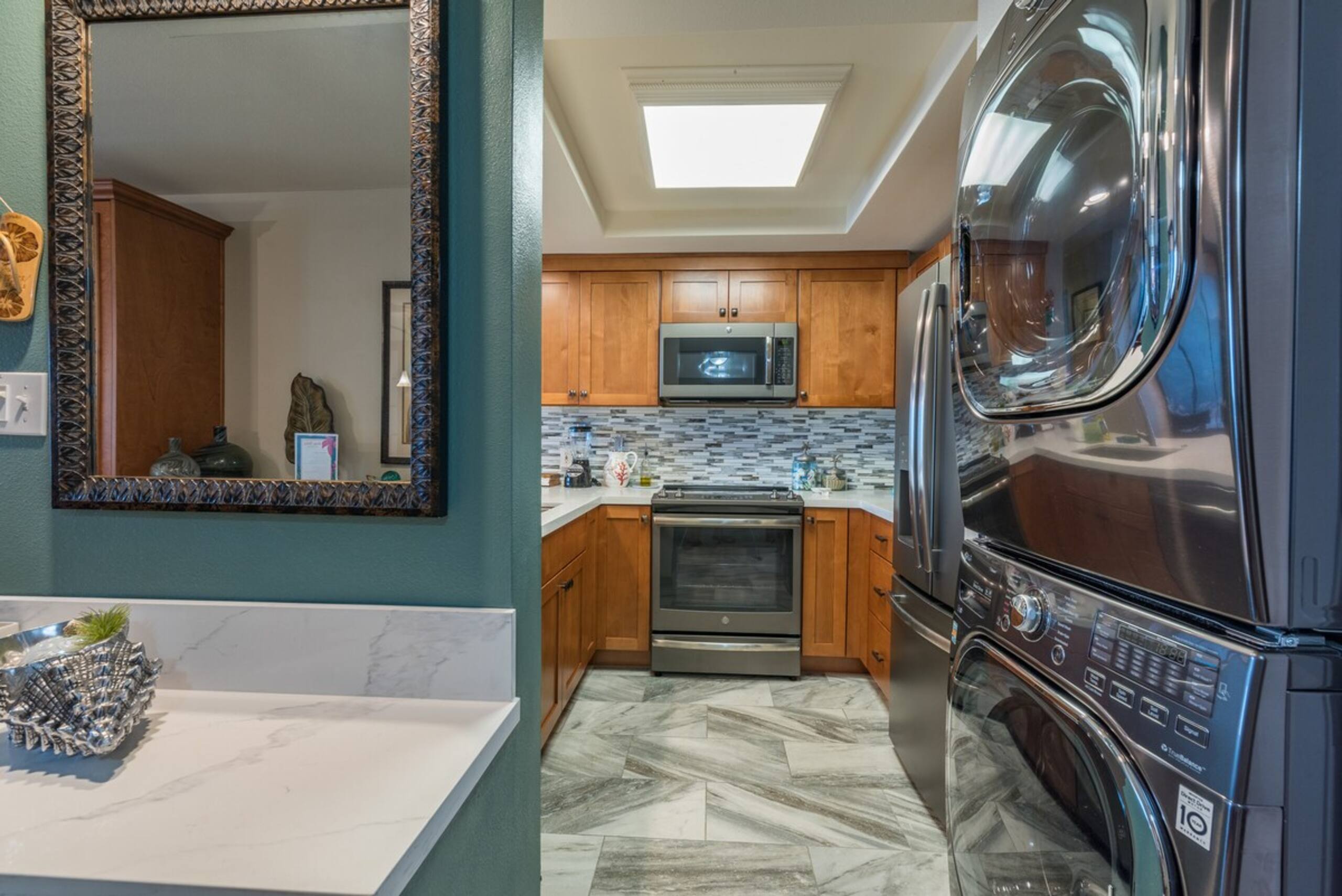 Island-Inspired 2BD Oceanfront Quam Properties - Photo 37