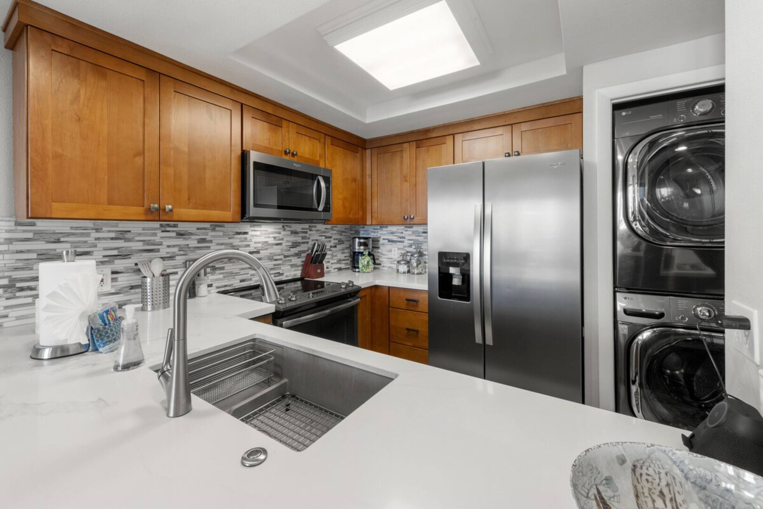 Island-Inspired 2BD Oceanfront Quam Properties - Photo 10