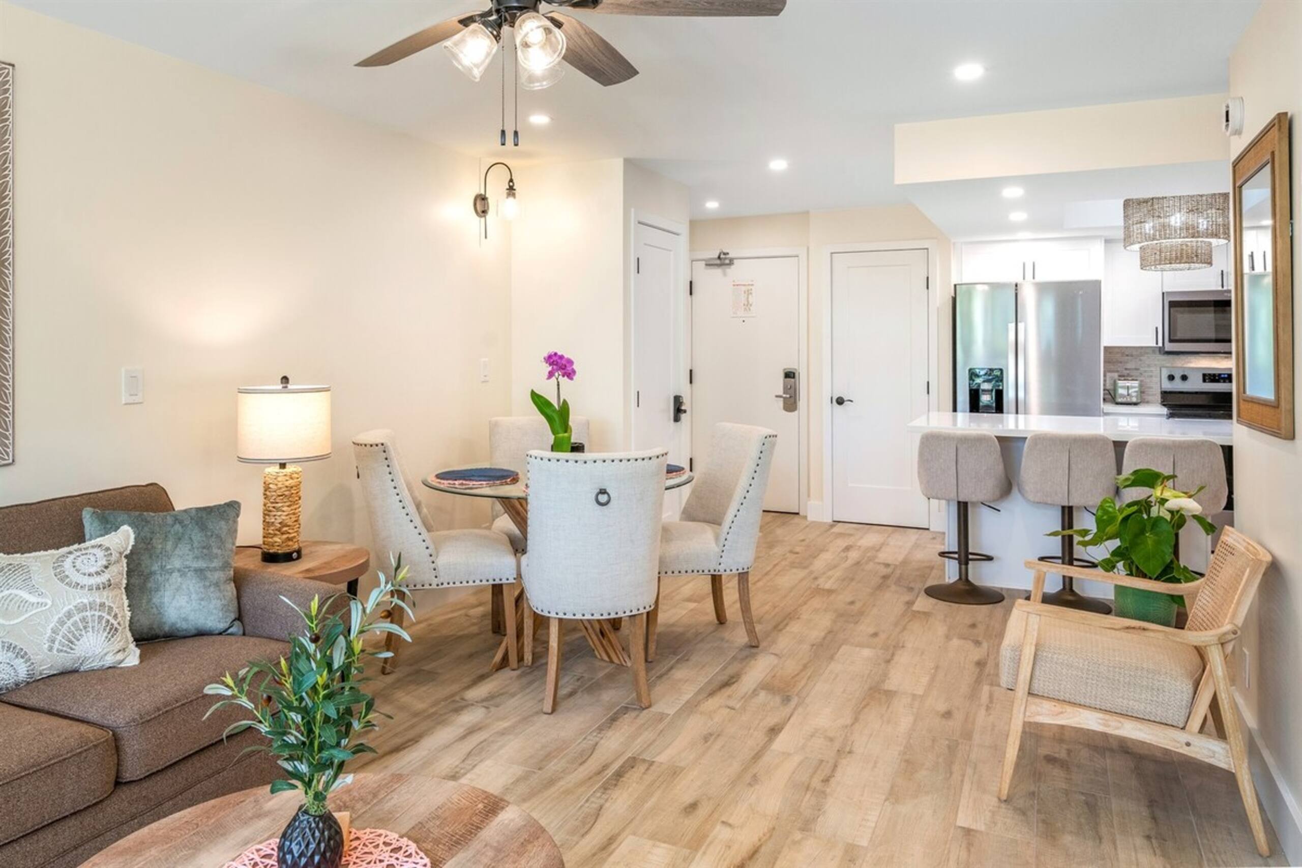 Newly Remodeled Maui Banyan 1 bedroom Oasis - Photo 20