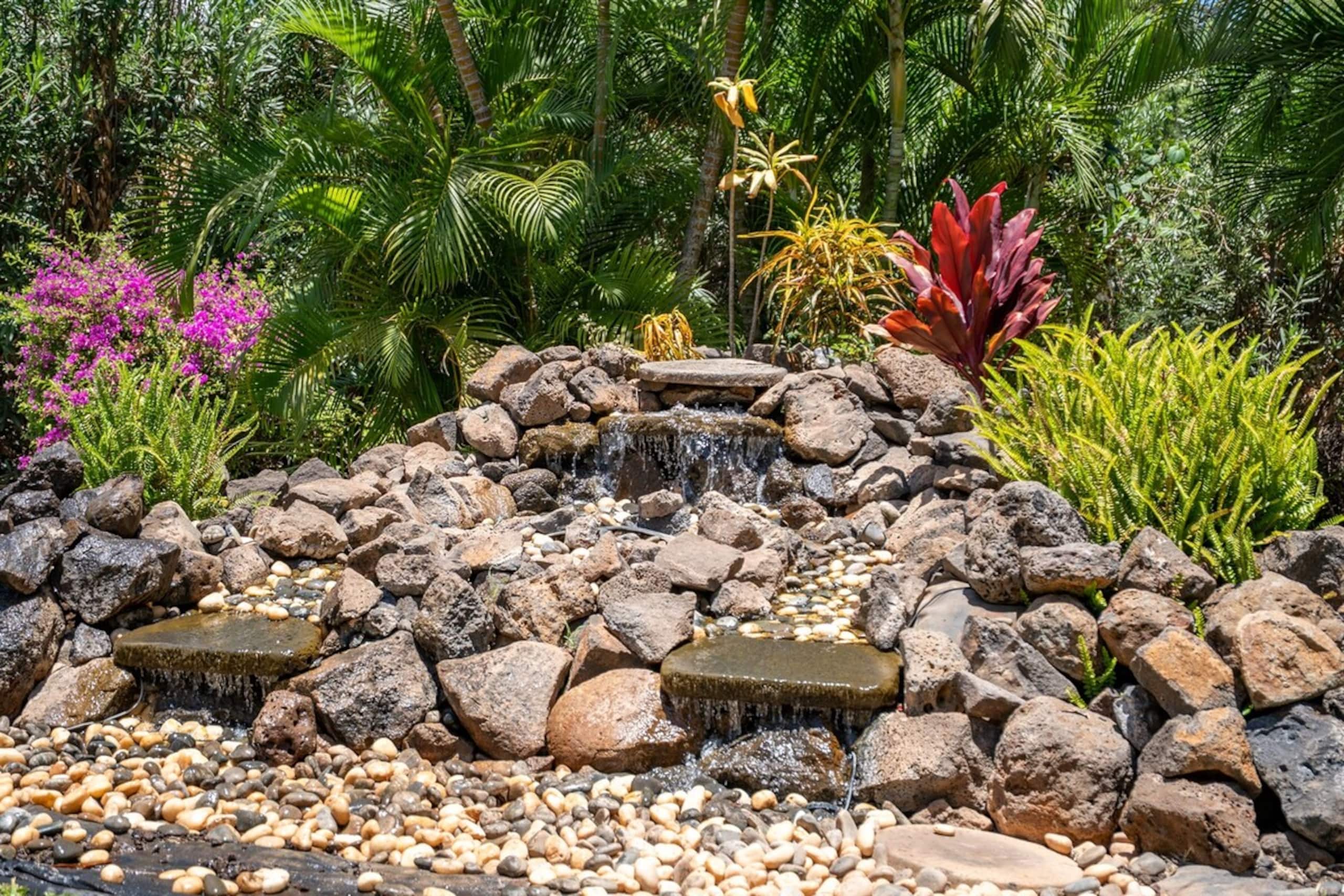 Newly Remodeled Maui Banyan 1 bedroom Oasis - Photo 28