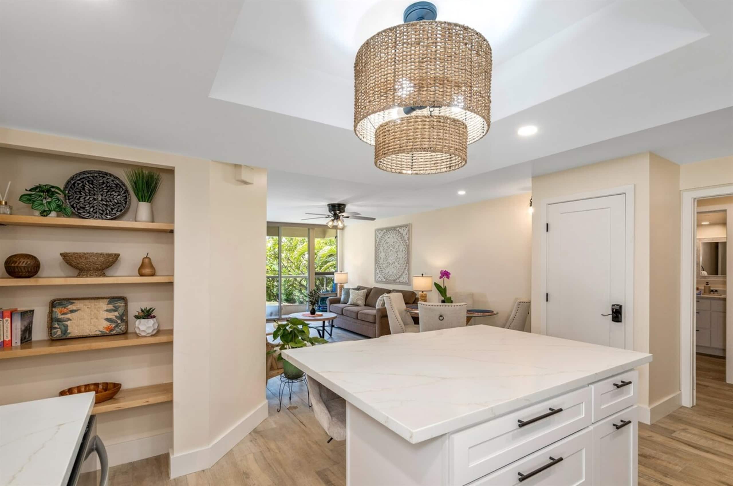 Newly Remodeled Maui Banyan 1 bedroom Oasis - Photo 15