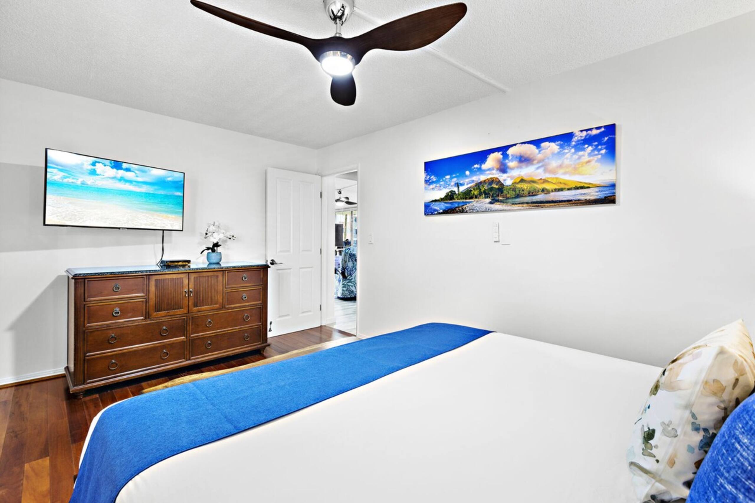 Remodeled 1bd, stunning sunsets & views - Photo 22